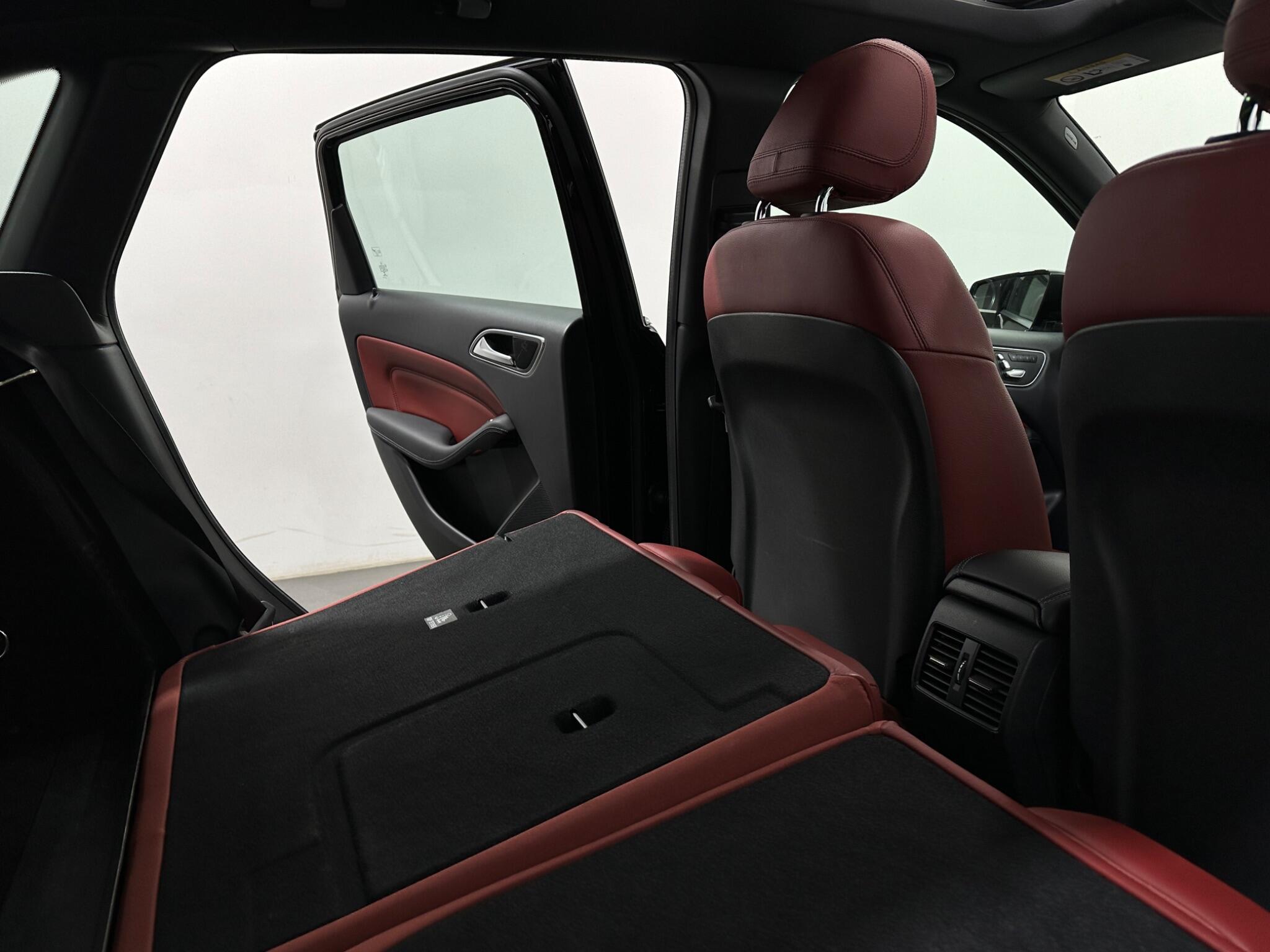 Mercedes-Benz B Class view 47