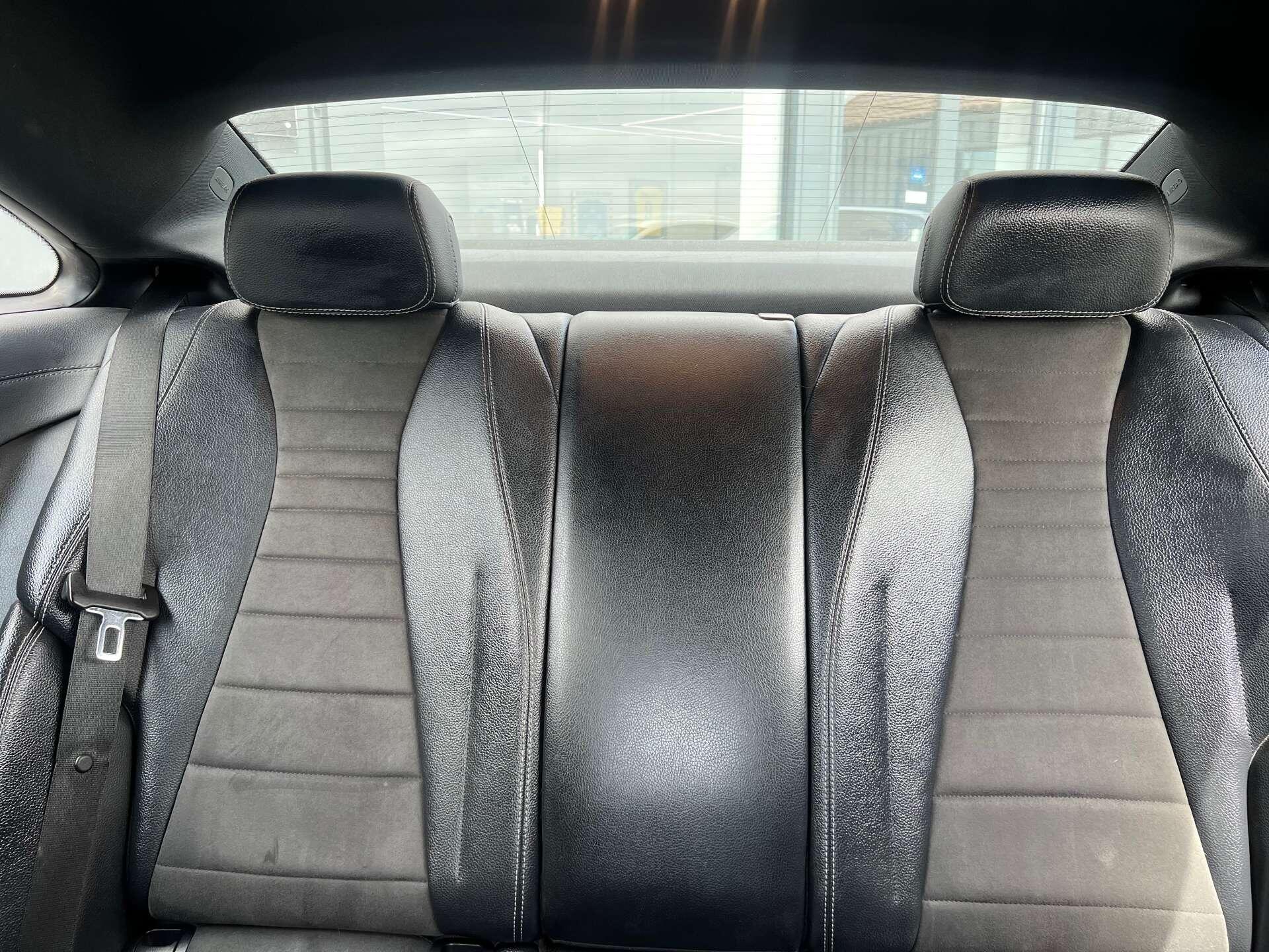 Mercedes-Benz E-Class view 30