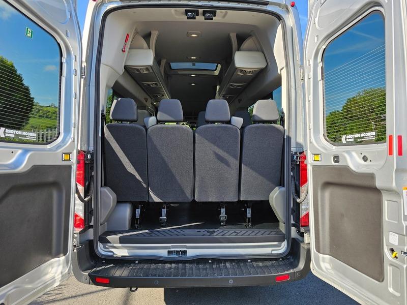 2019 Ford Transit 2.0 460 EcoBlue Trend Minibus Diesel Manual RWD L4 High Roof Euro 6 (s/s) (17 Seat, DRW) (170 ps) • 6,533 miles image 11