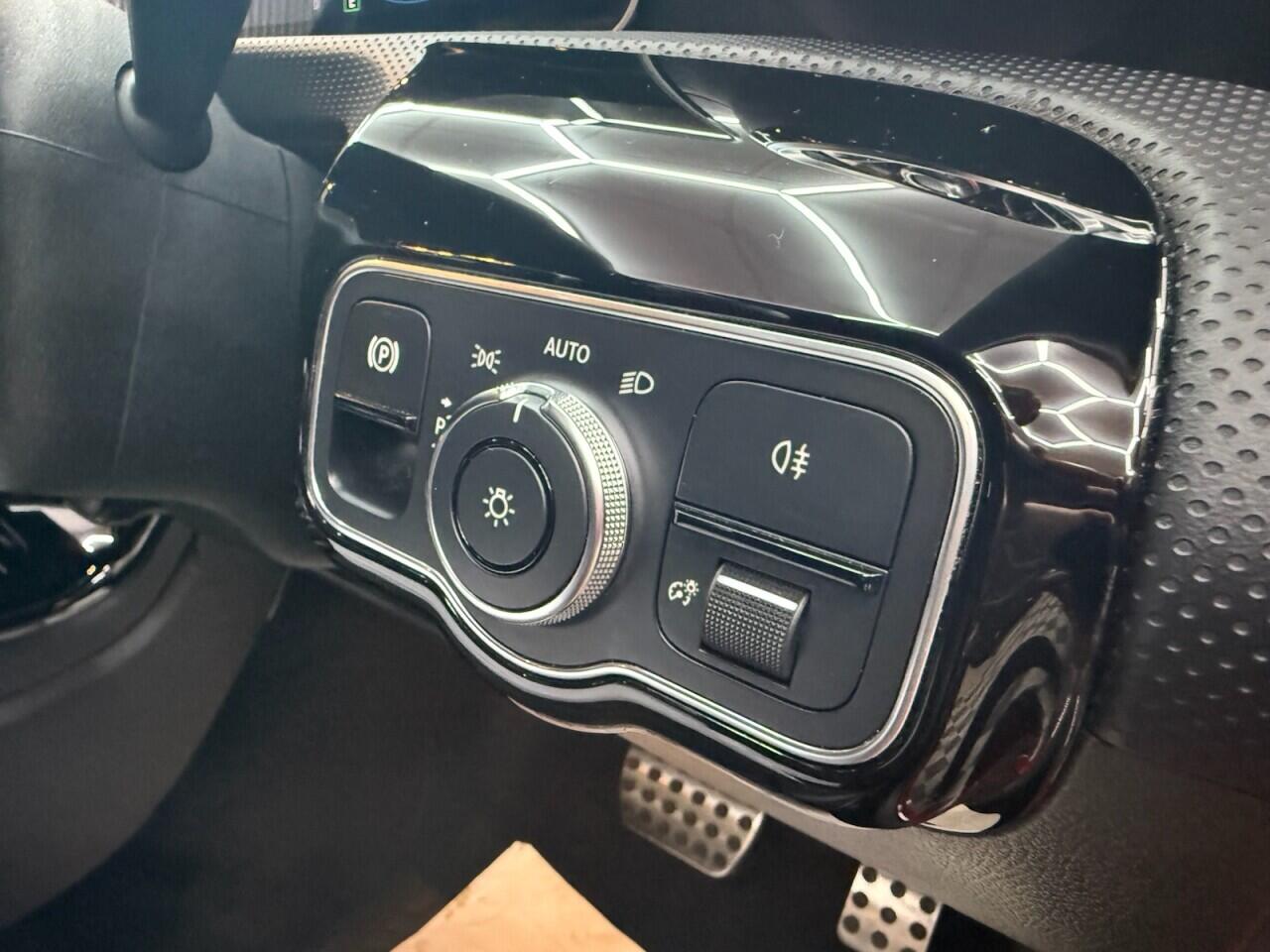 Mercedes-Benz A-Class view 13
