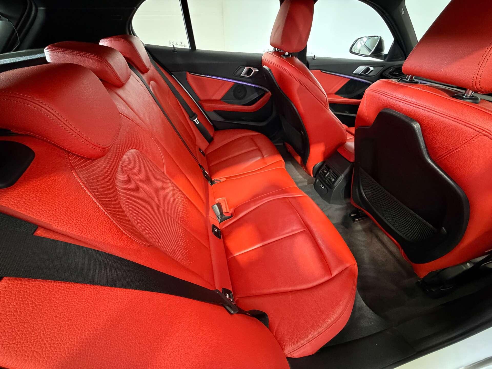 BMW 1 Series view 51