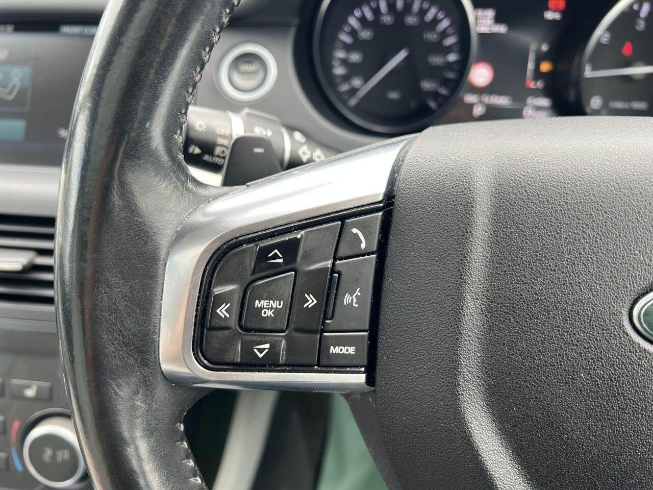 Land Rover Discovery Sport view 56