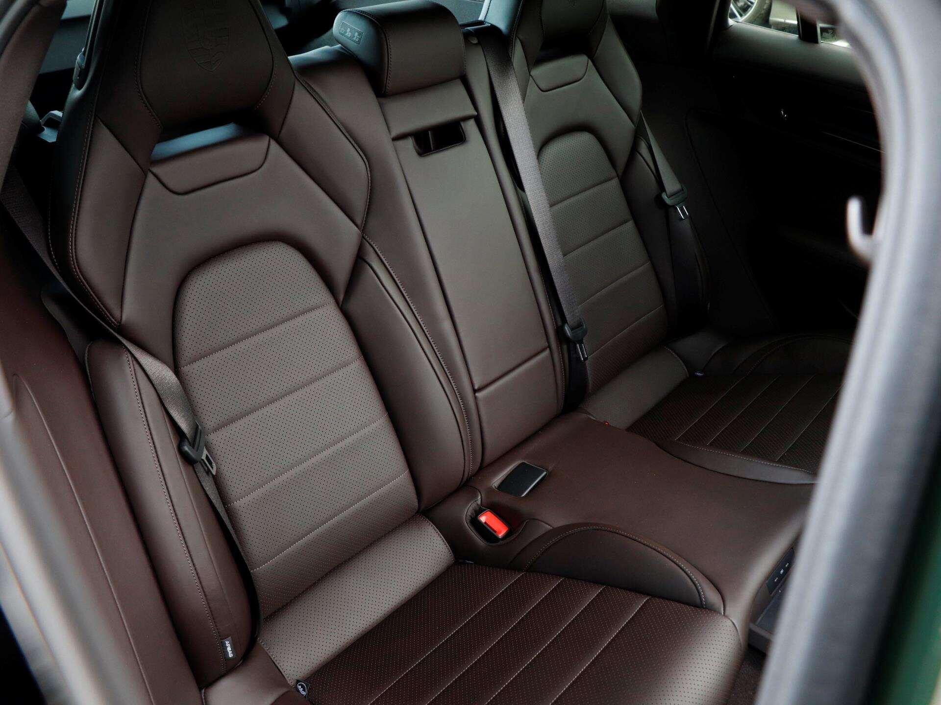 Porsche Panamera view 27