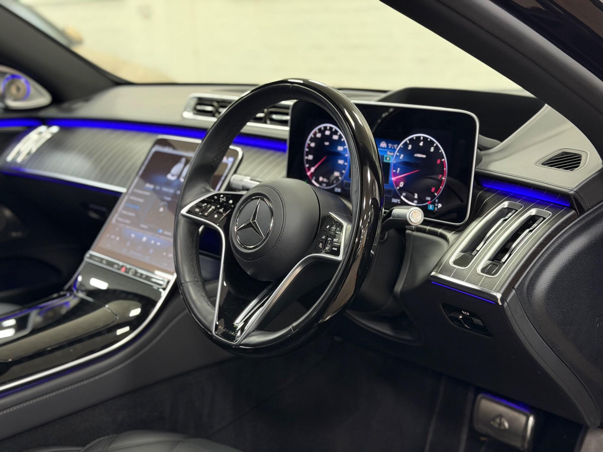 Mercedes-Benz S-Class view 2