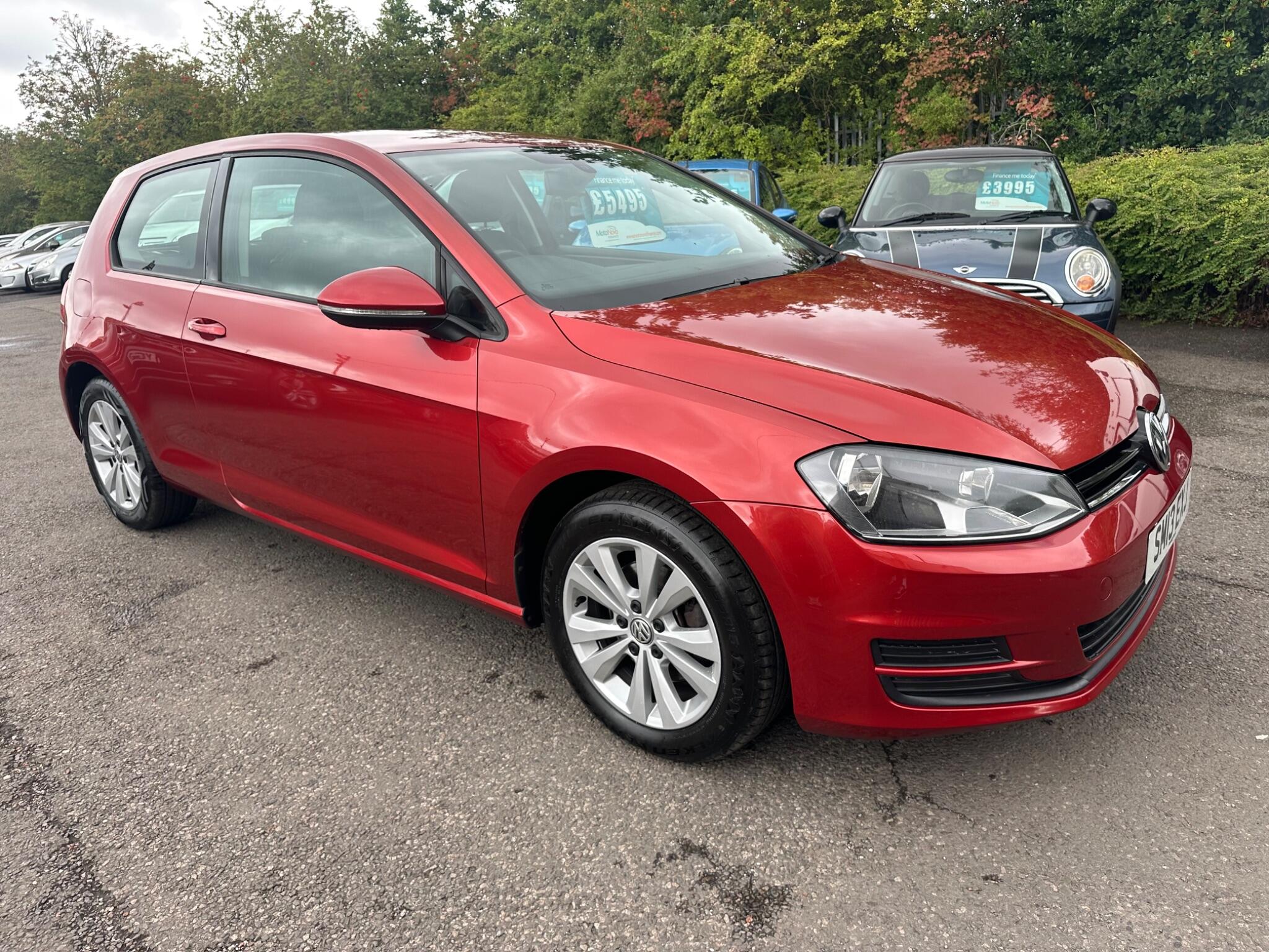 Volkswagen Golf view 2