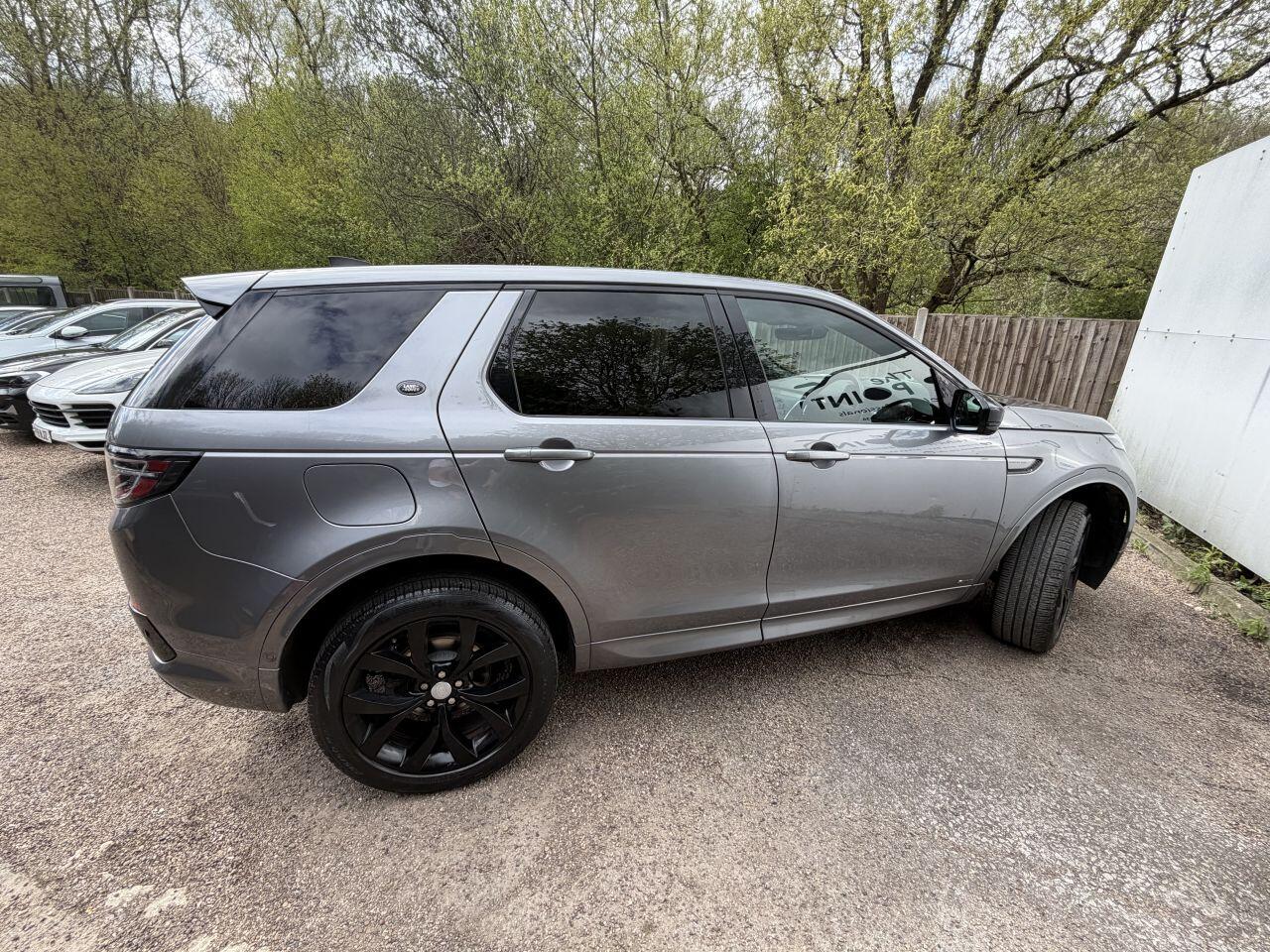 Land Rover Discovery Sport view 30