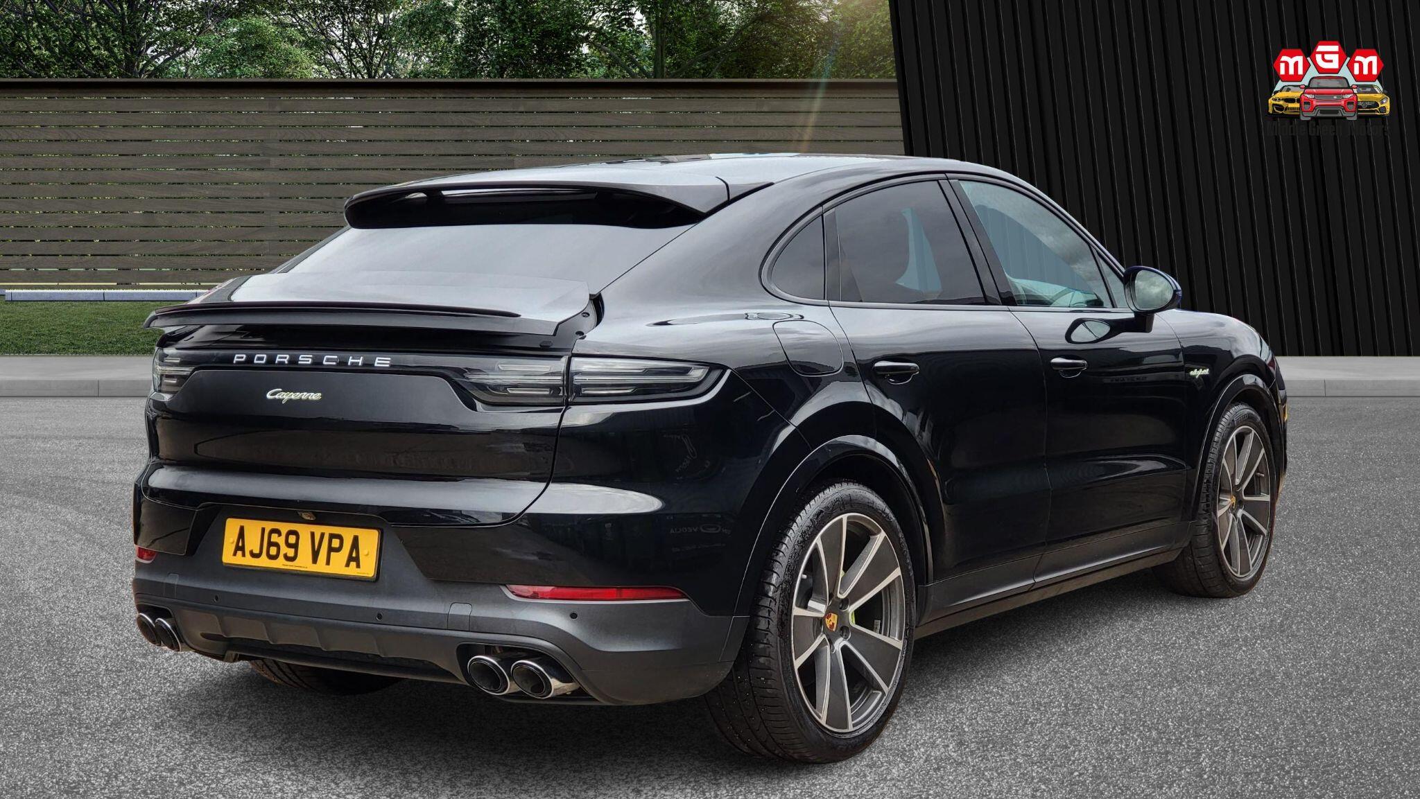 Porsche Cayenne view 10