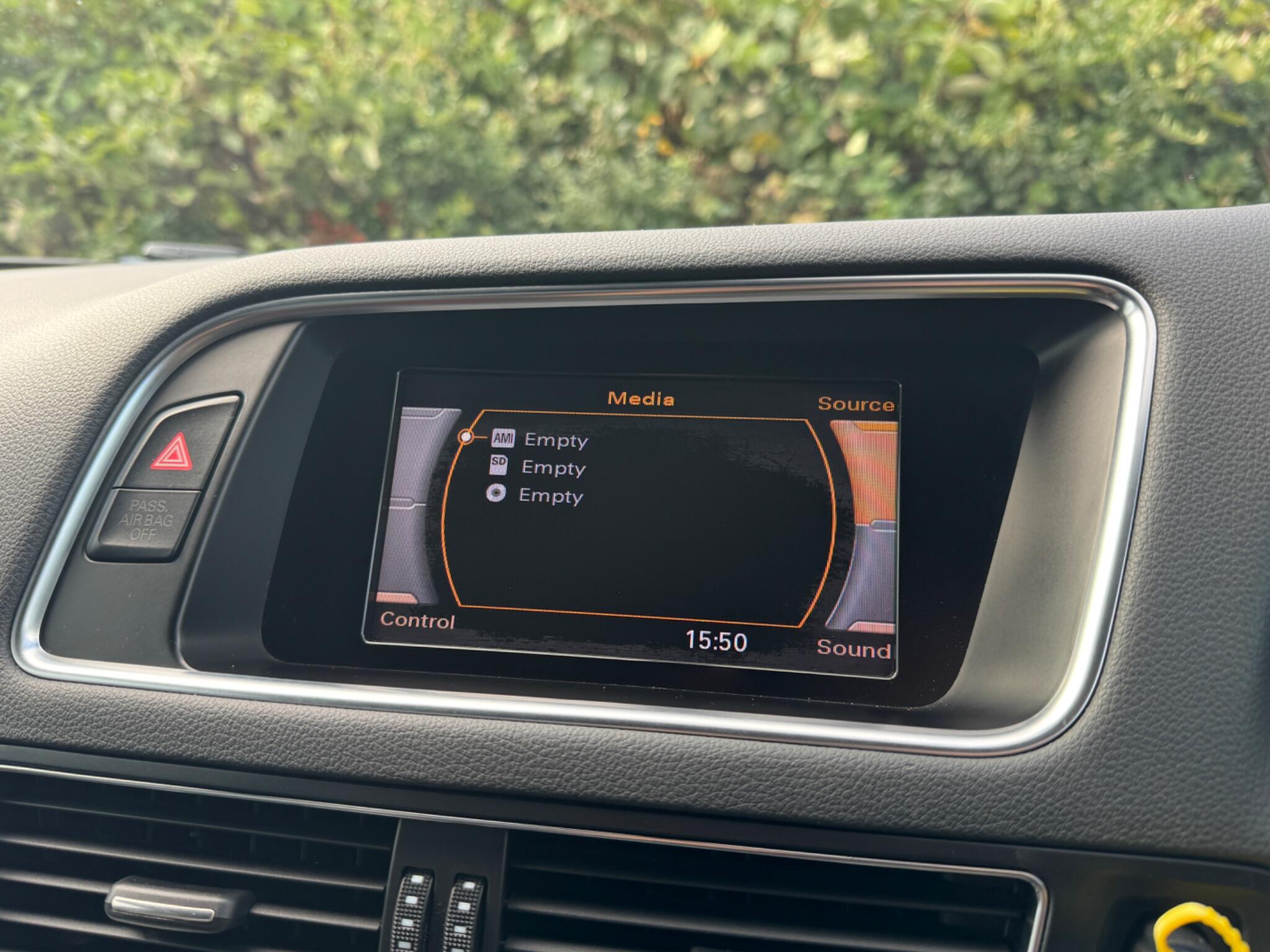 Audi Q5 view 40