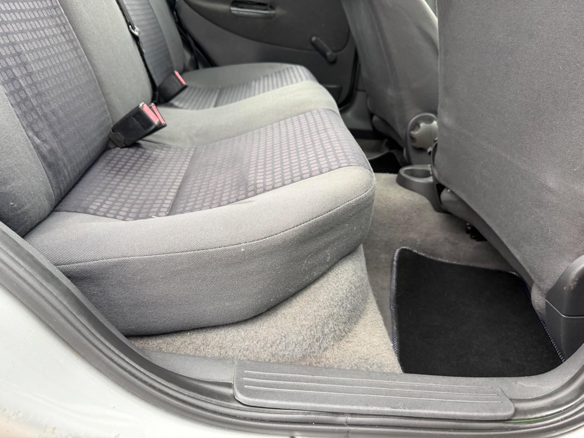 2002 Vauxhall Corsa image 26