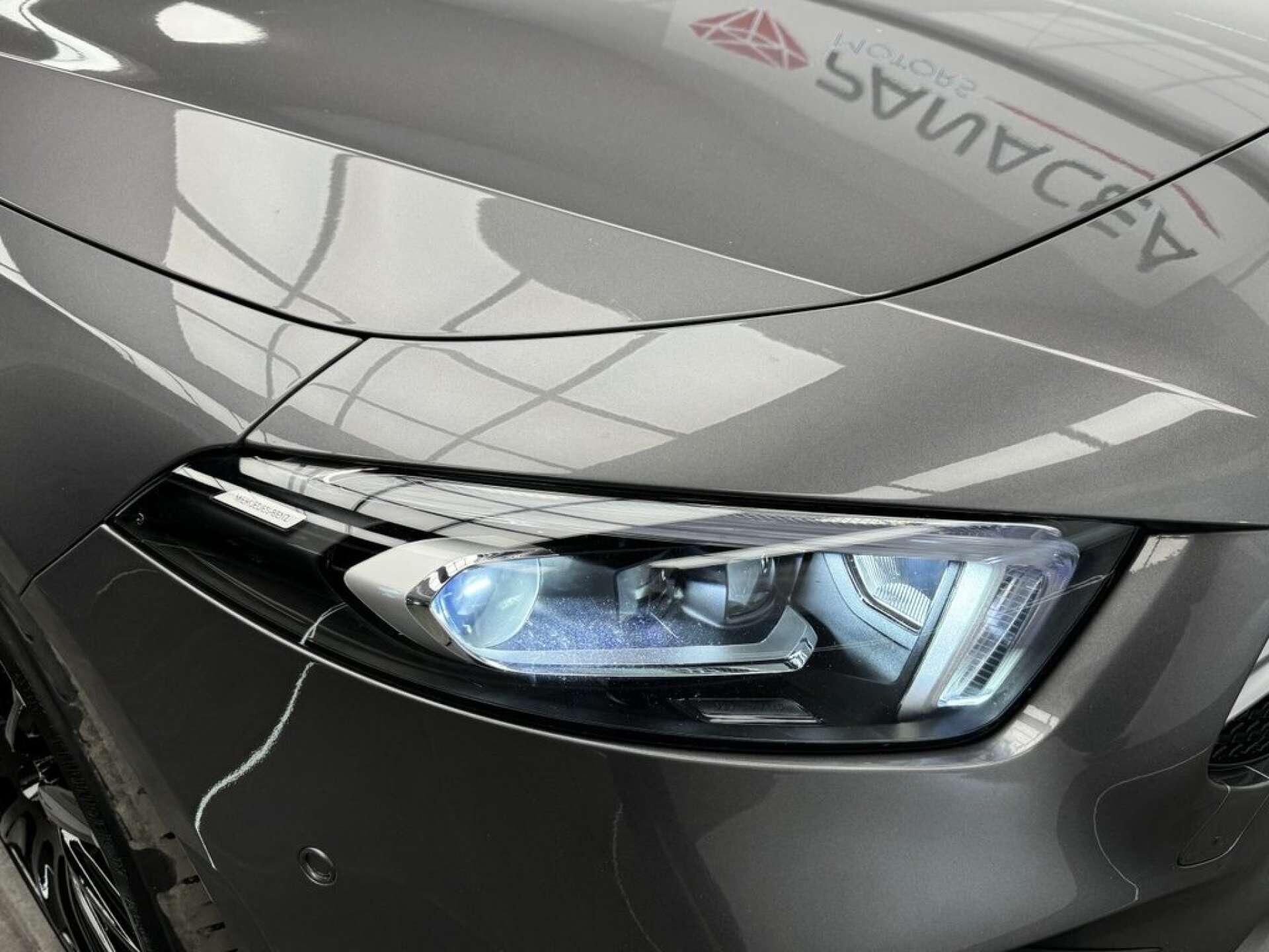 Mercedes-Benz A Class view 2