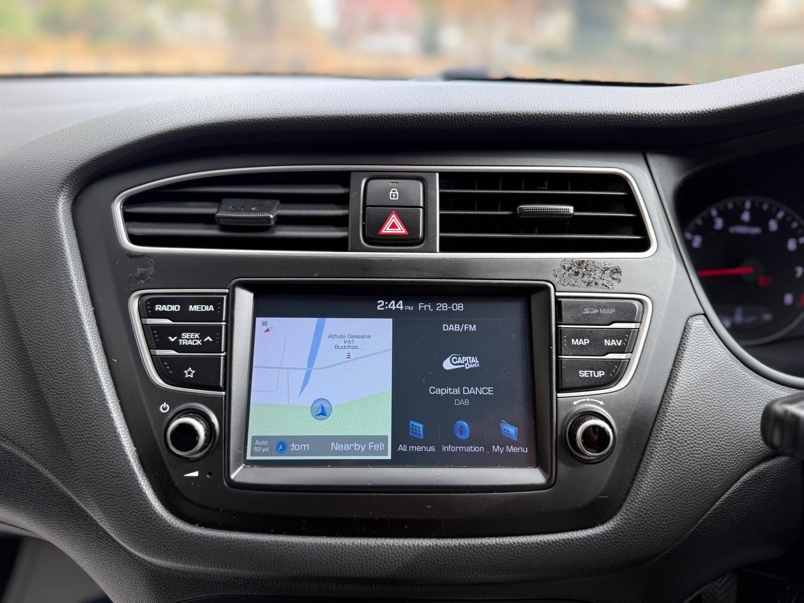 Hyundai i20 view 44