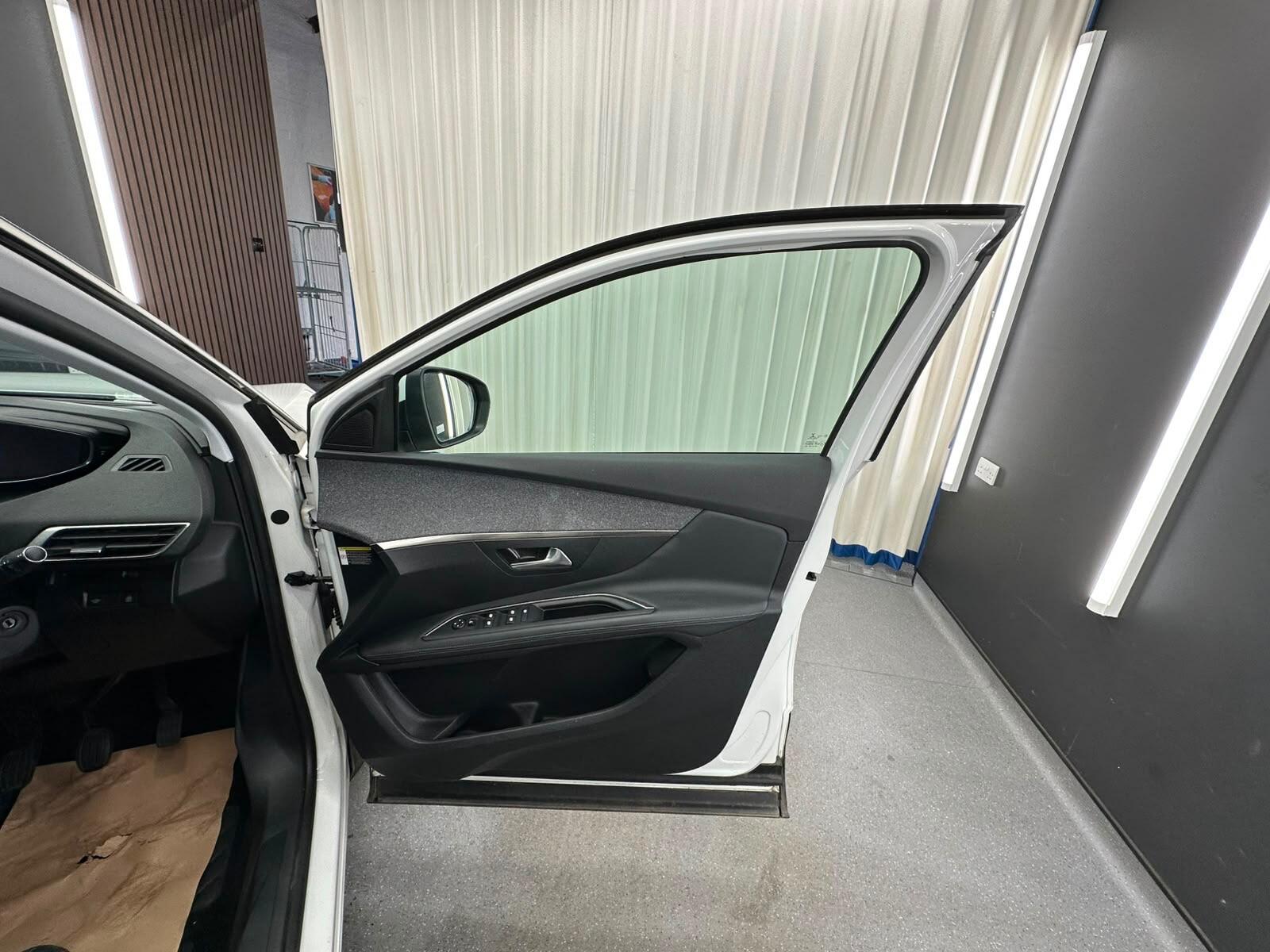 Peugeot 3008 view 20
