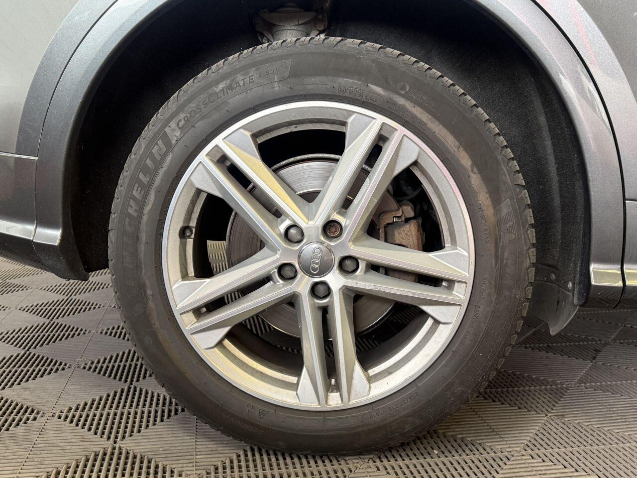 Audi Q5 view 20
