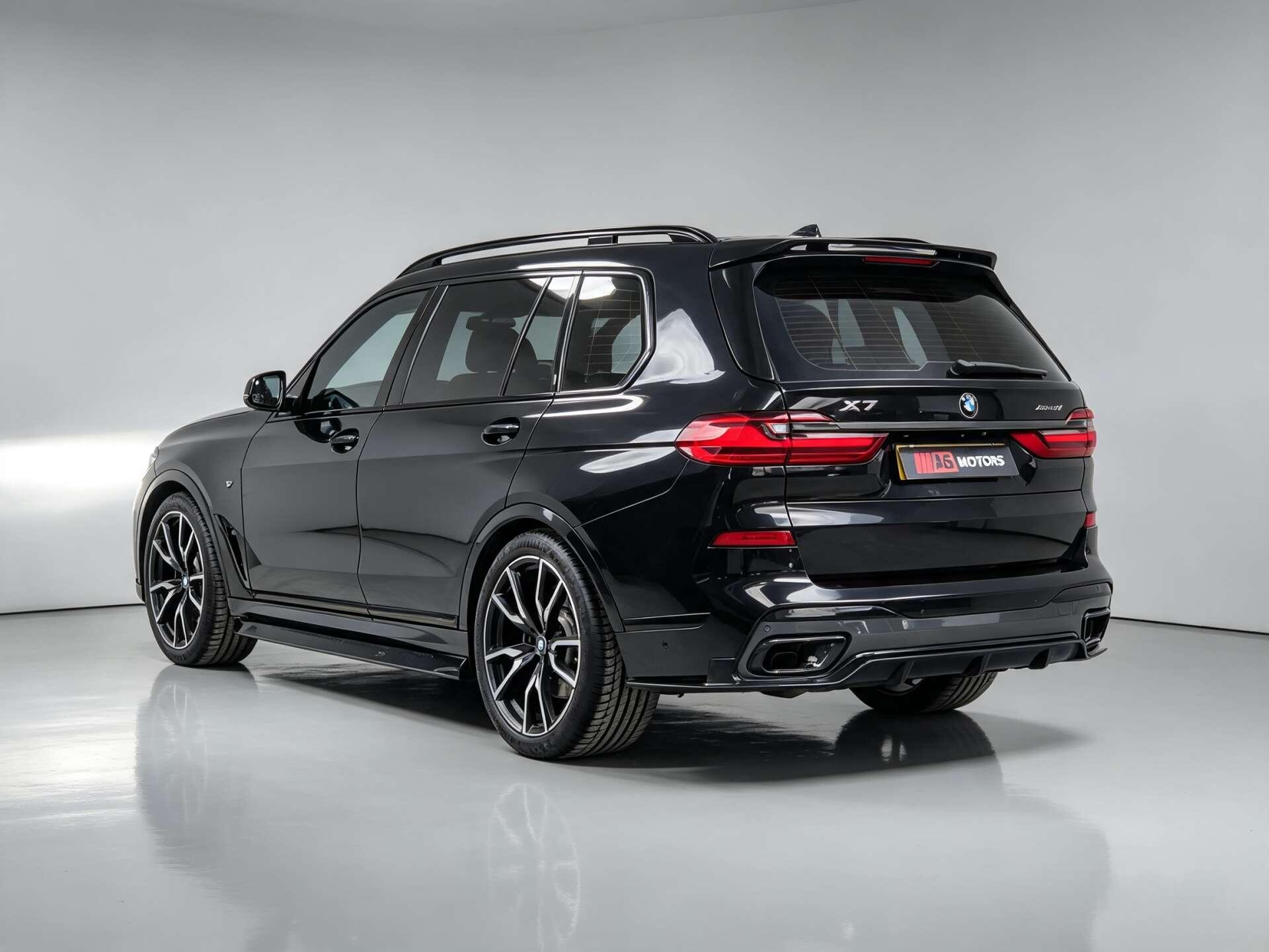 BMW X7 view 12