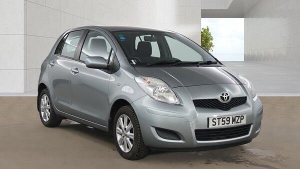 2010 Toyota Yaris in Silver for sale