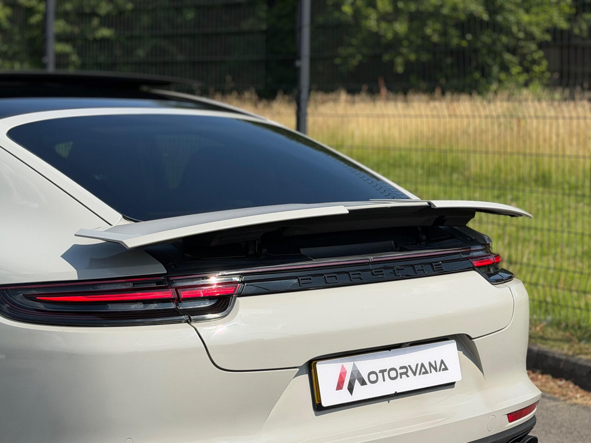Porsche Panamera view 38