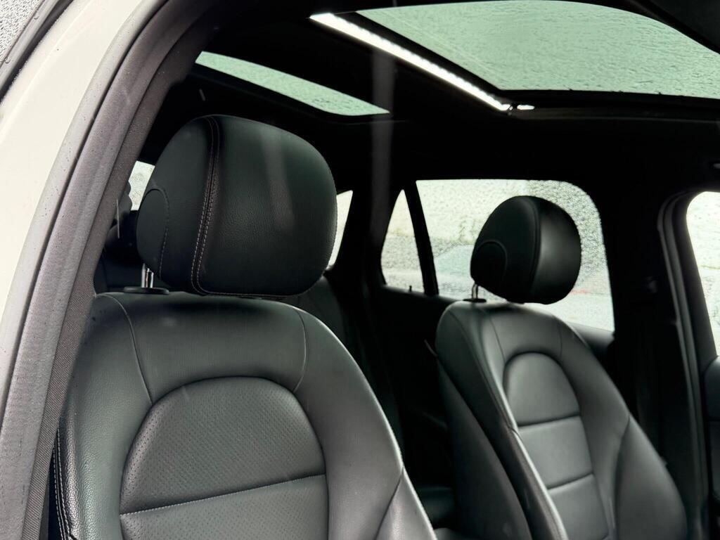 Mercedes-Benz GLC view 20