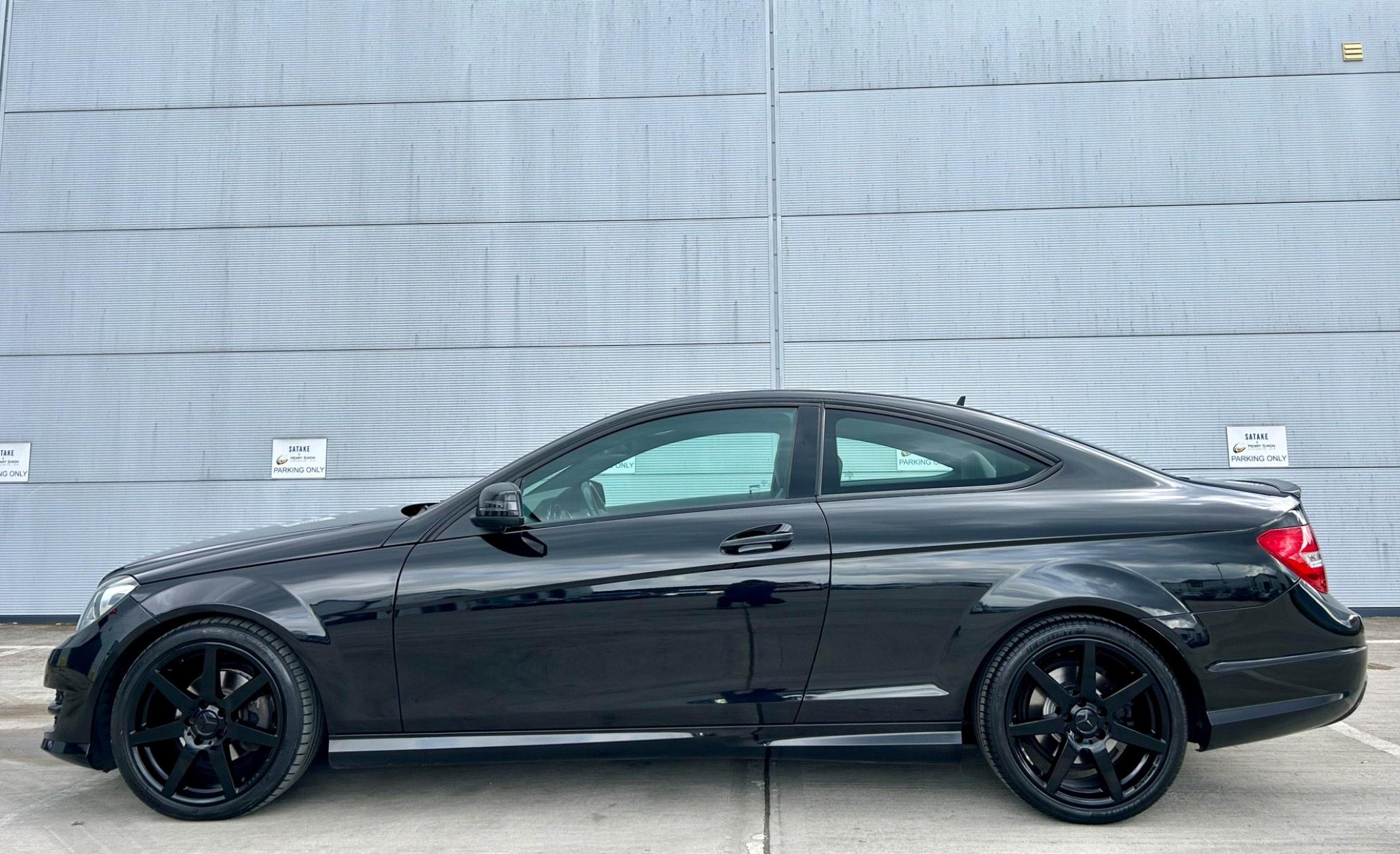 Mercedes-Benz C-Class view 10