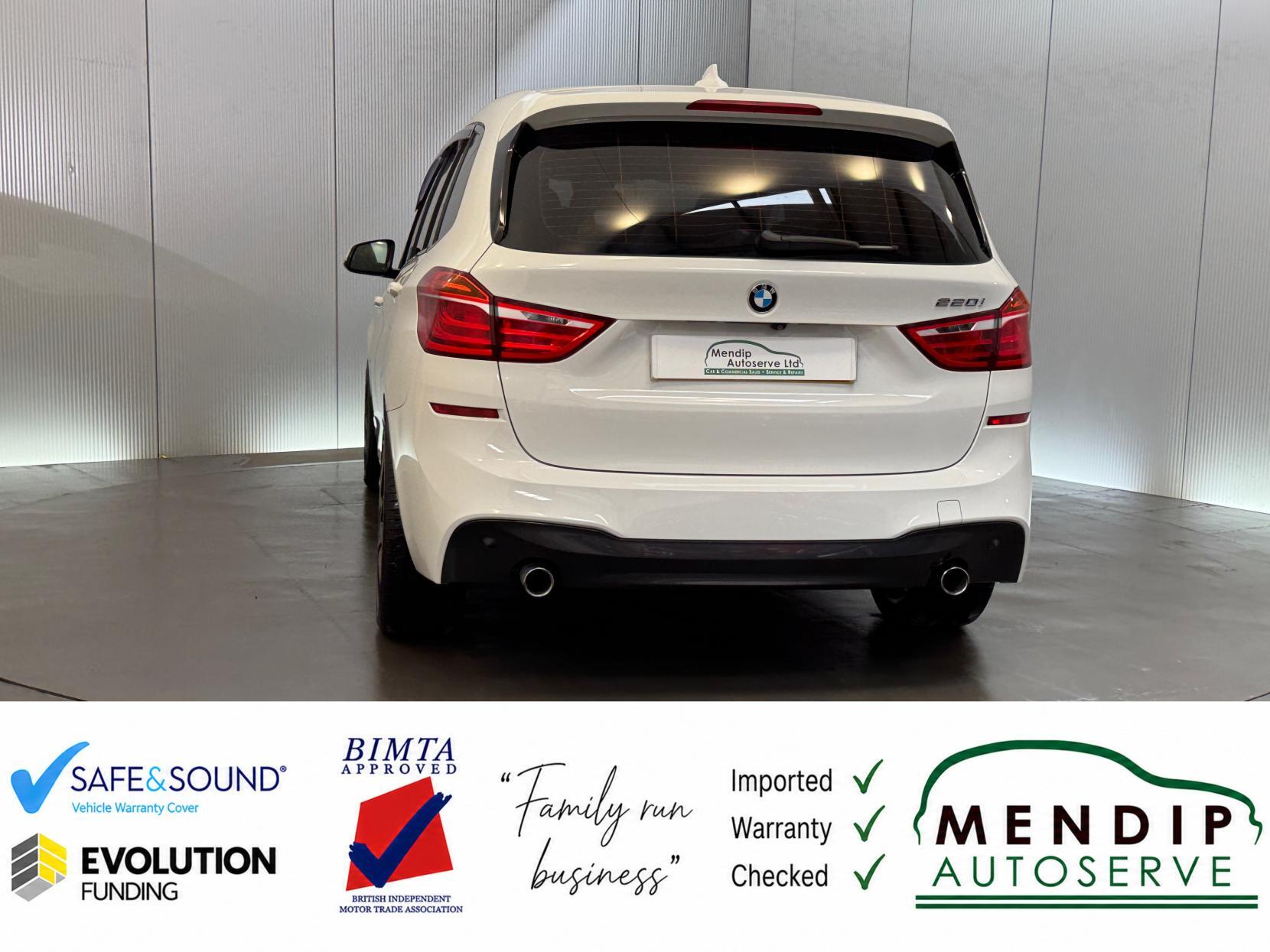 BMW 2 Series view 19