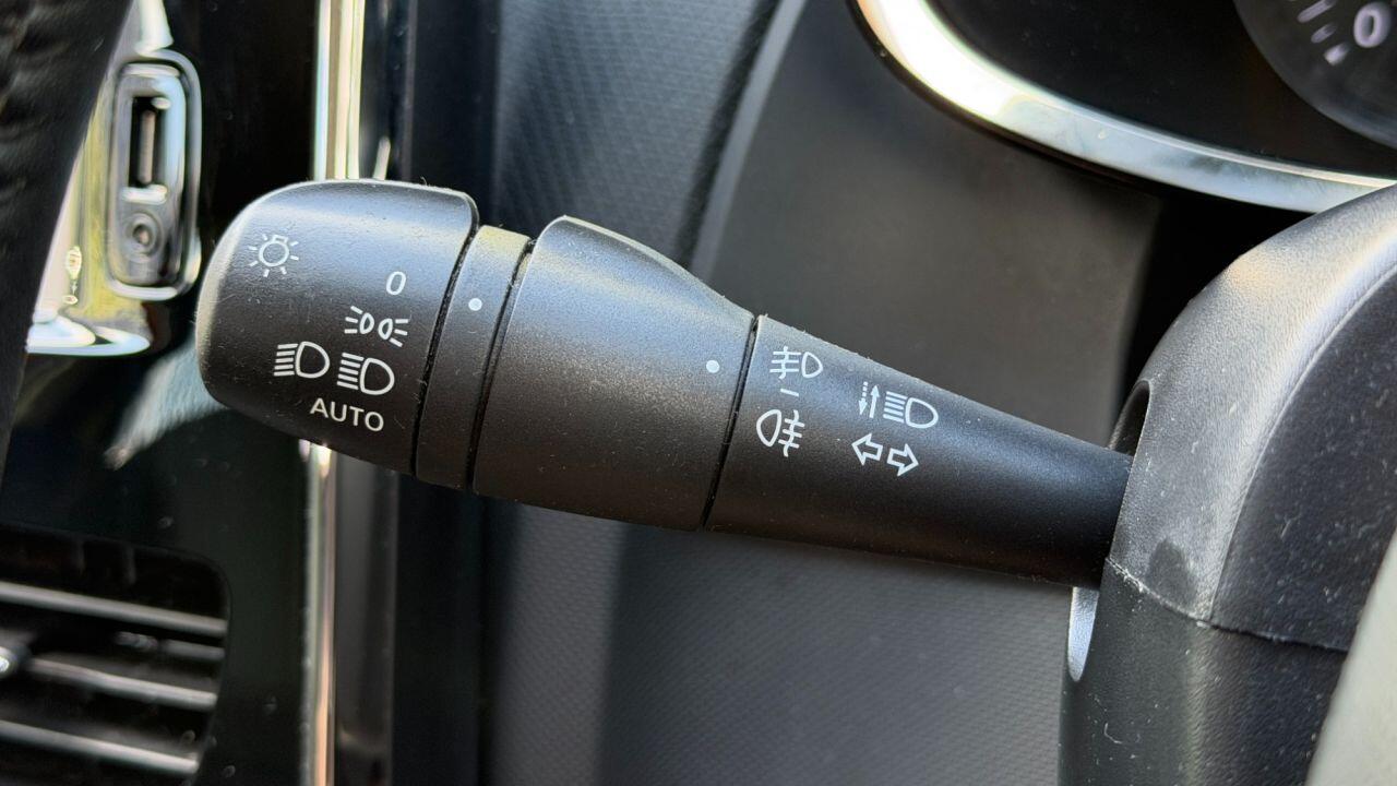 Renault Clio view 19