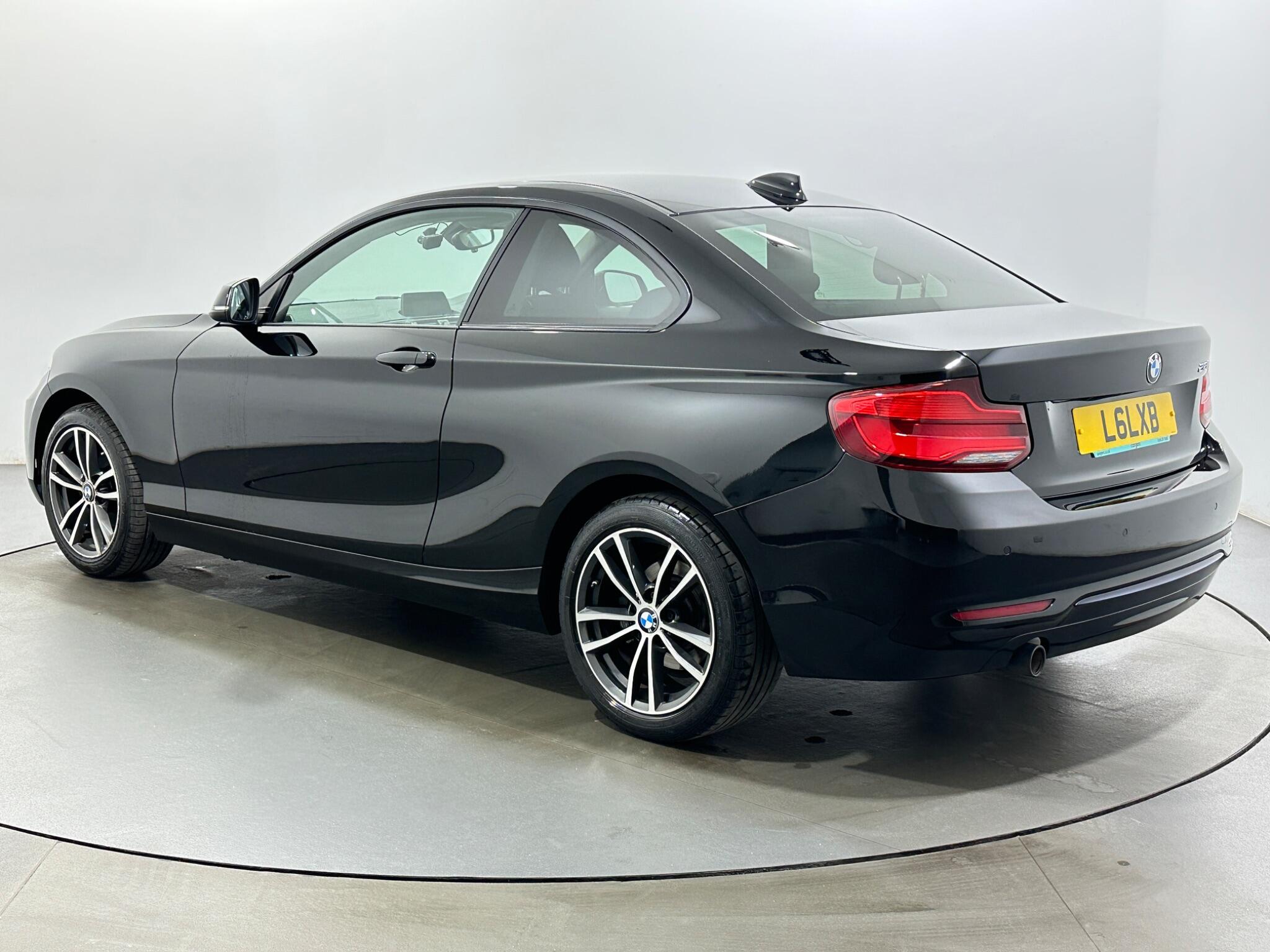 BMW 2 Series view 6