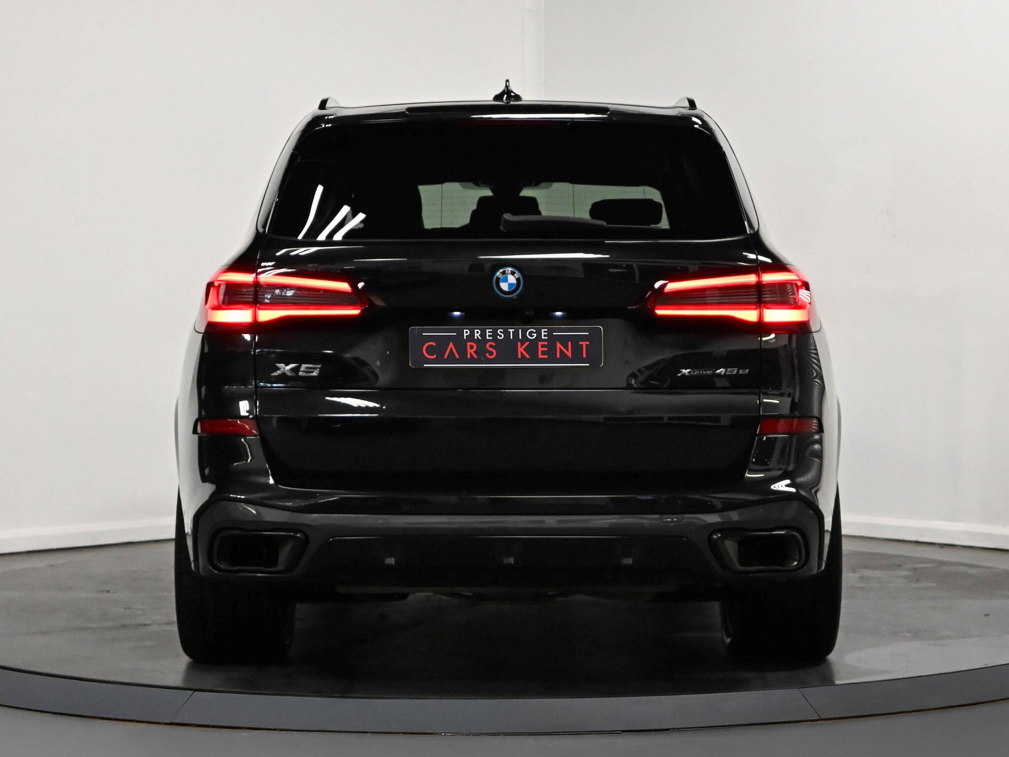 BMW X5 view 28