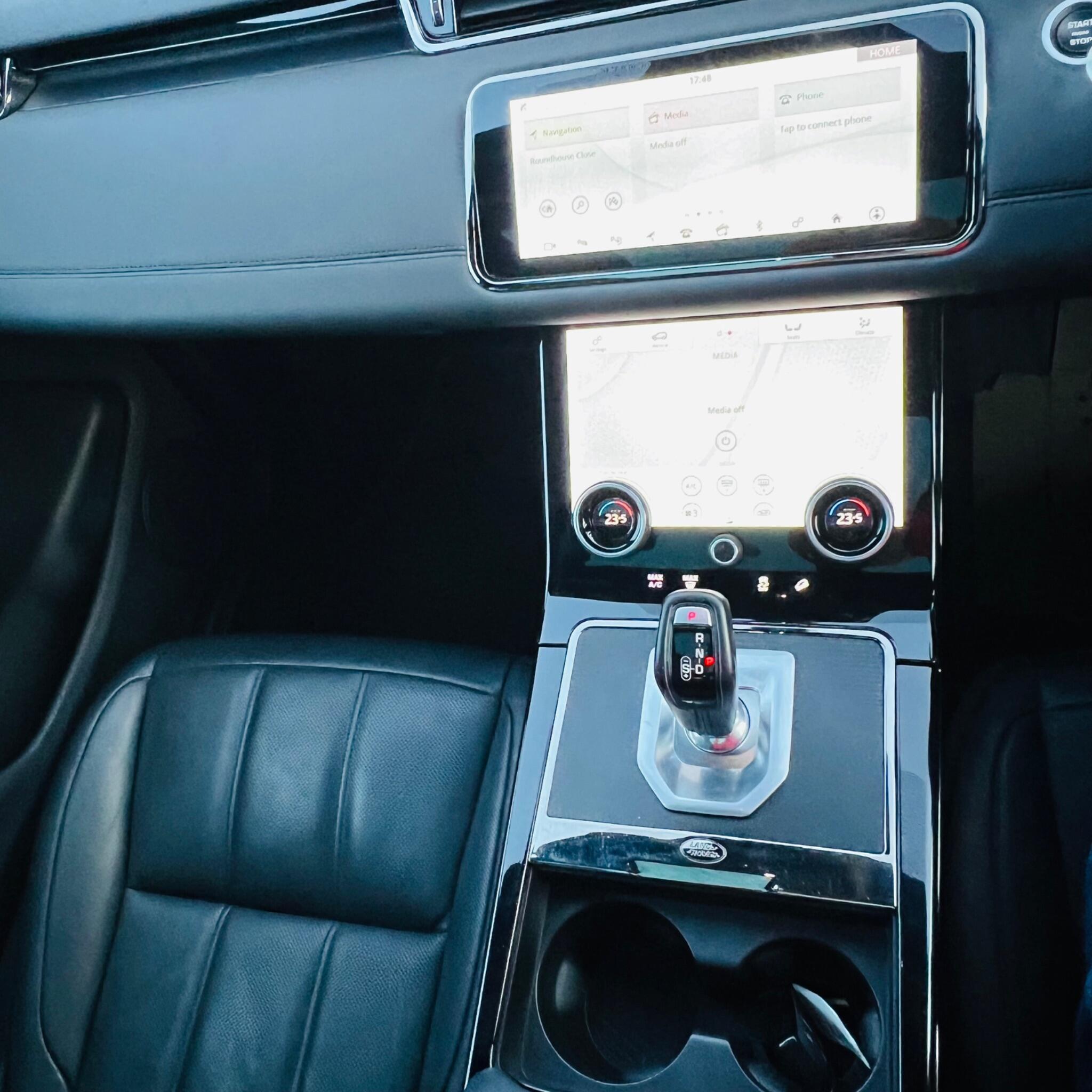 Land Rover Range Rover Evoque view 23