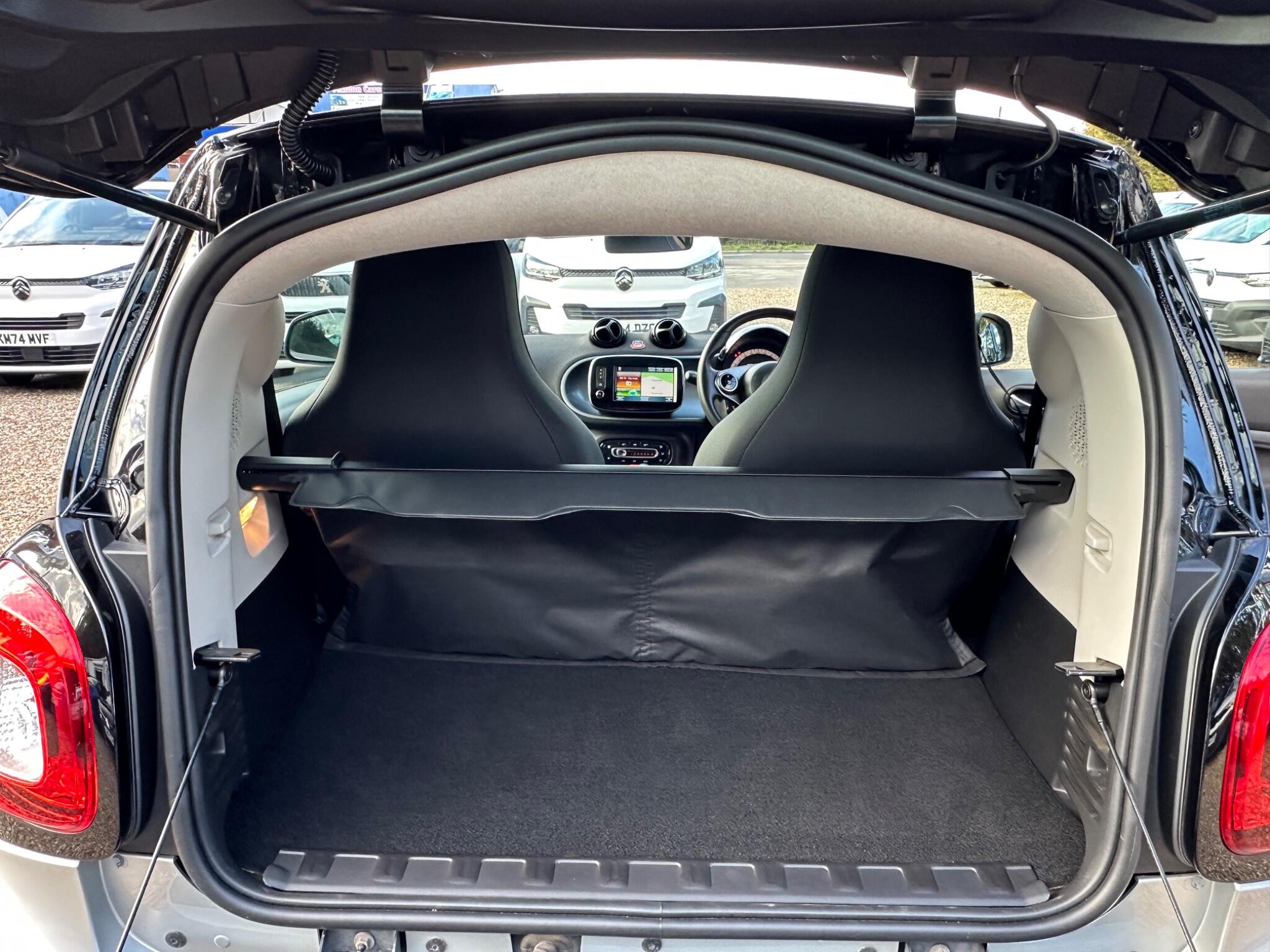 Smart Fortwo view 14