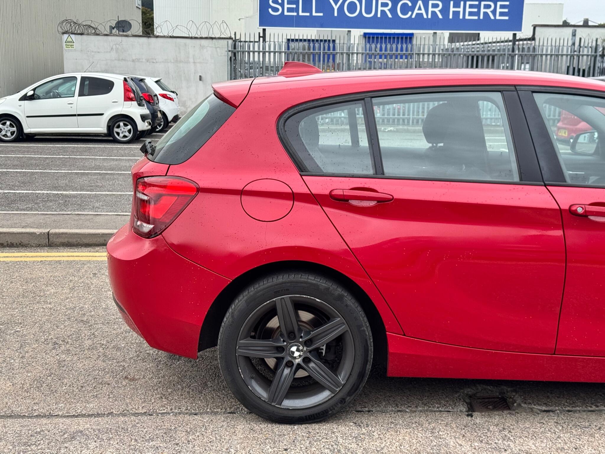 BMW 1 Series view 39