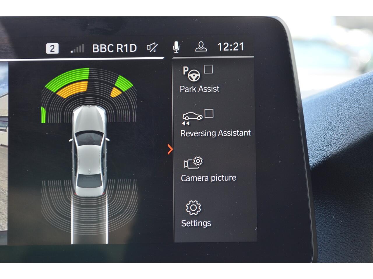 BMW 5 Series view 18
