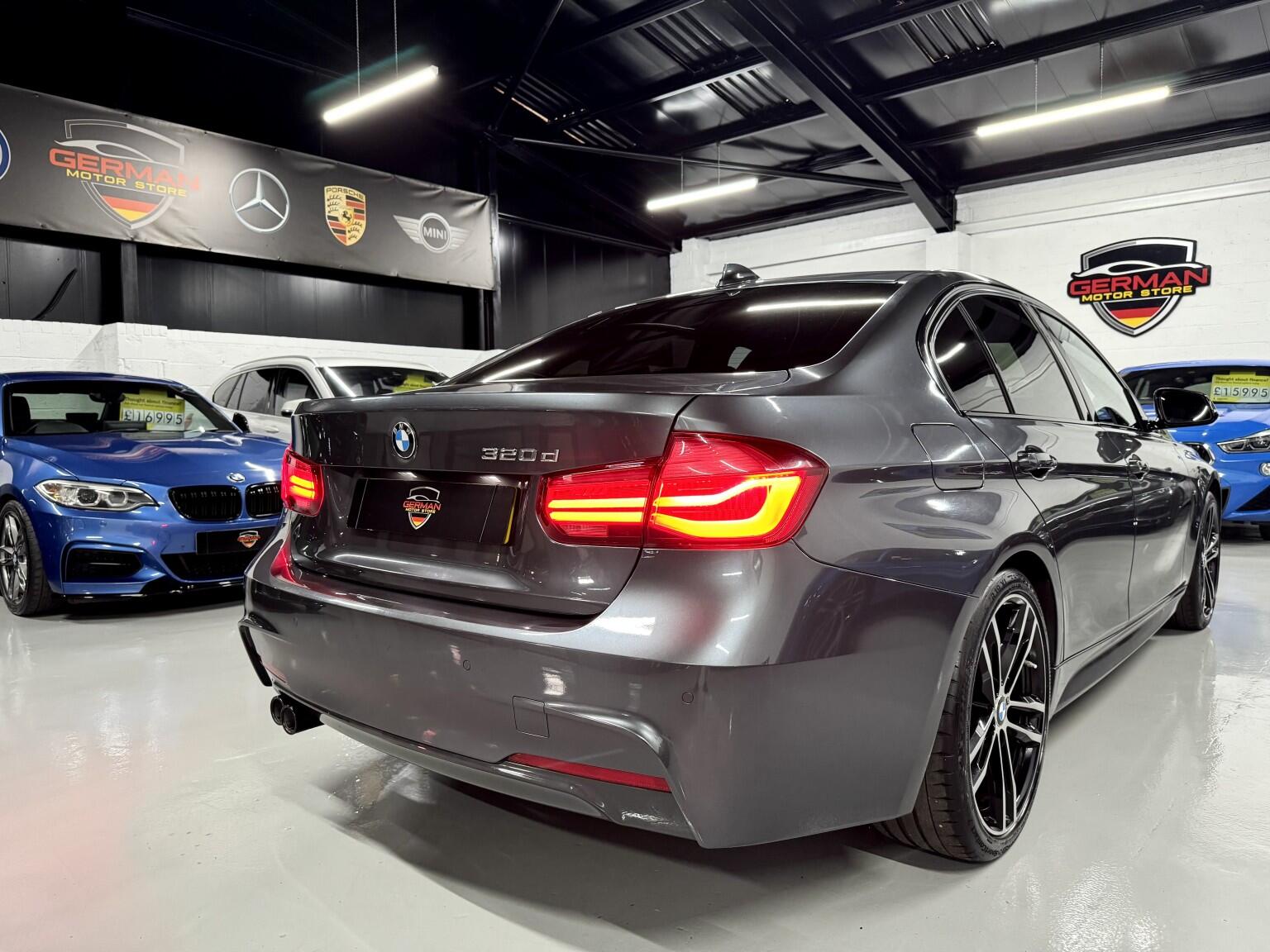 BMW 3 Series view 10