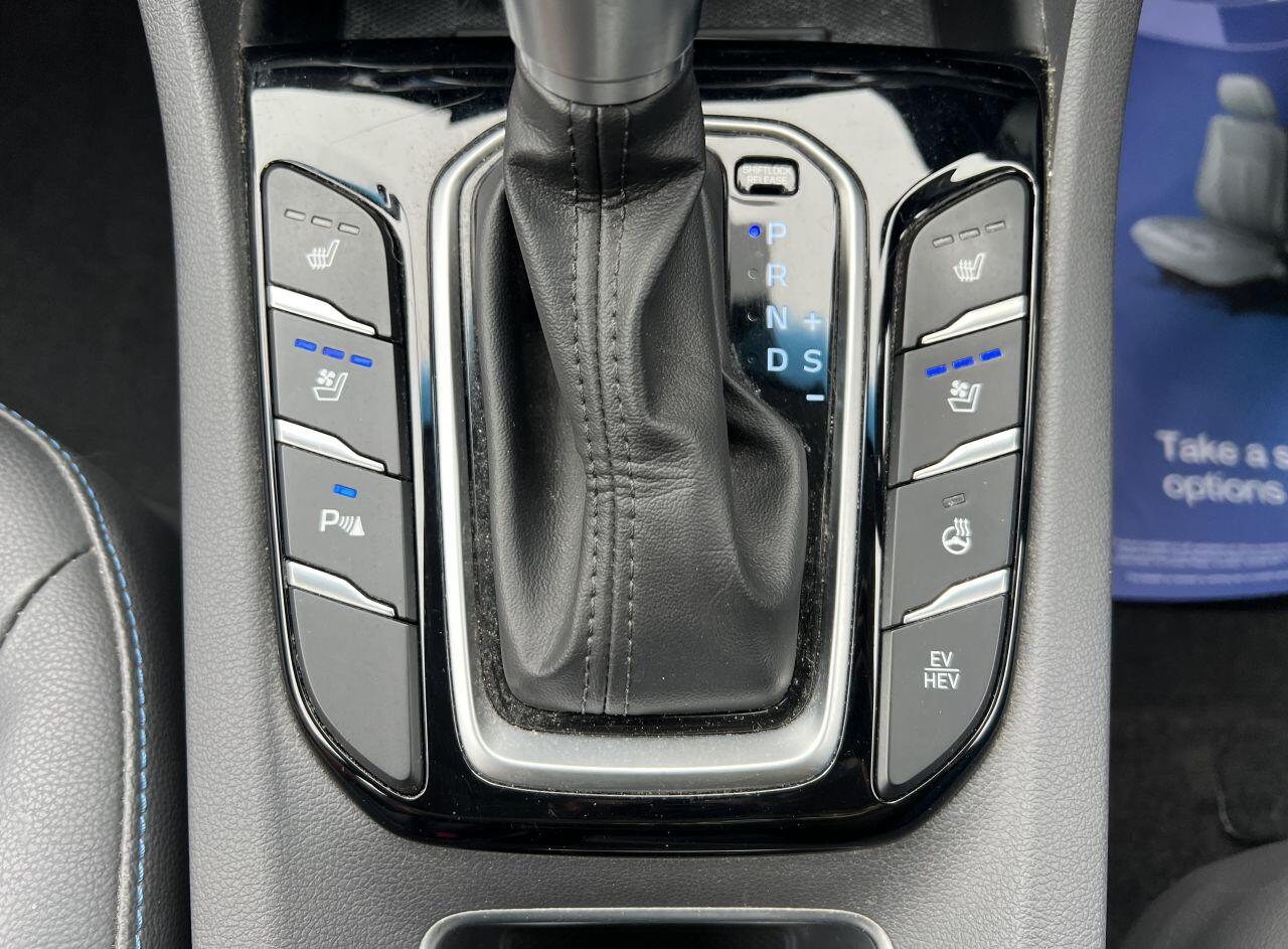 Hyundai Ioniq view 36