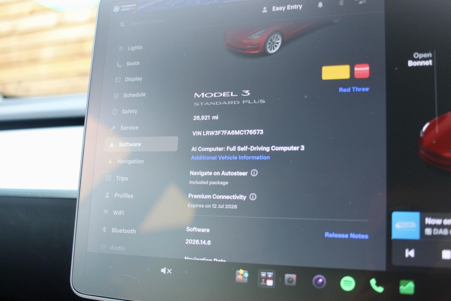 Tesla Model 3 view 20