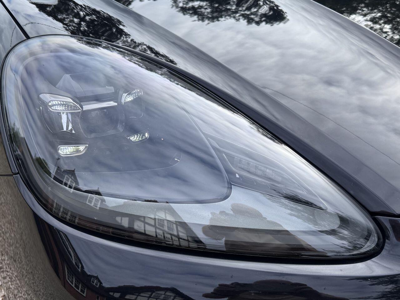 Porsche Cayenne view 42