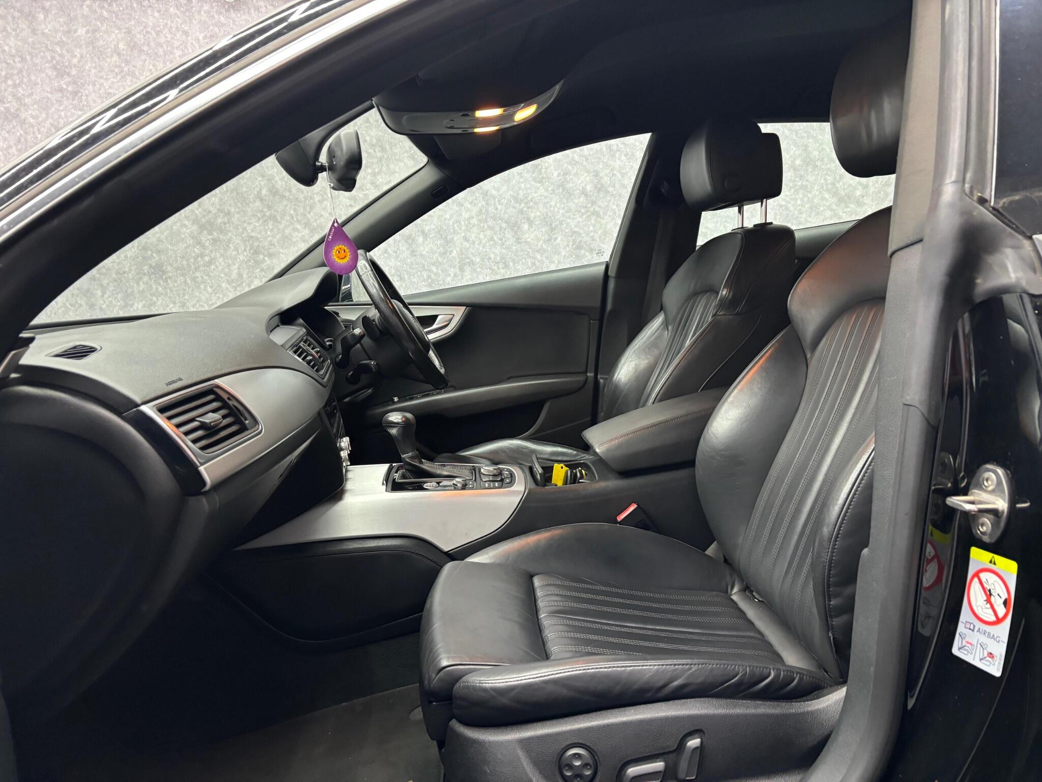 Audi A7 view 7