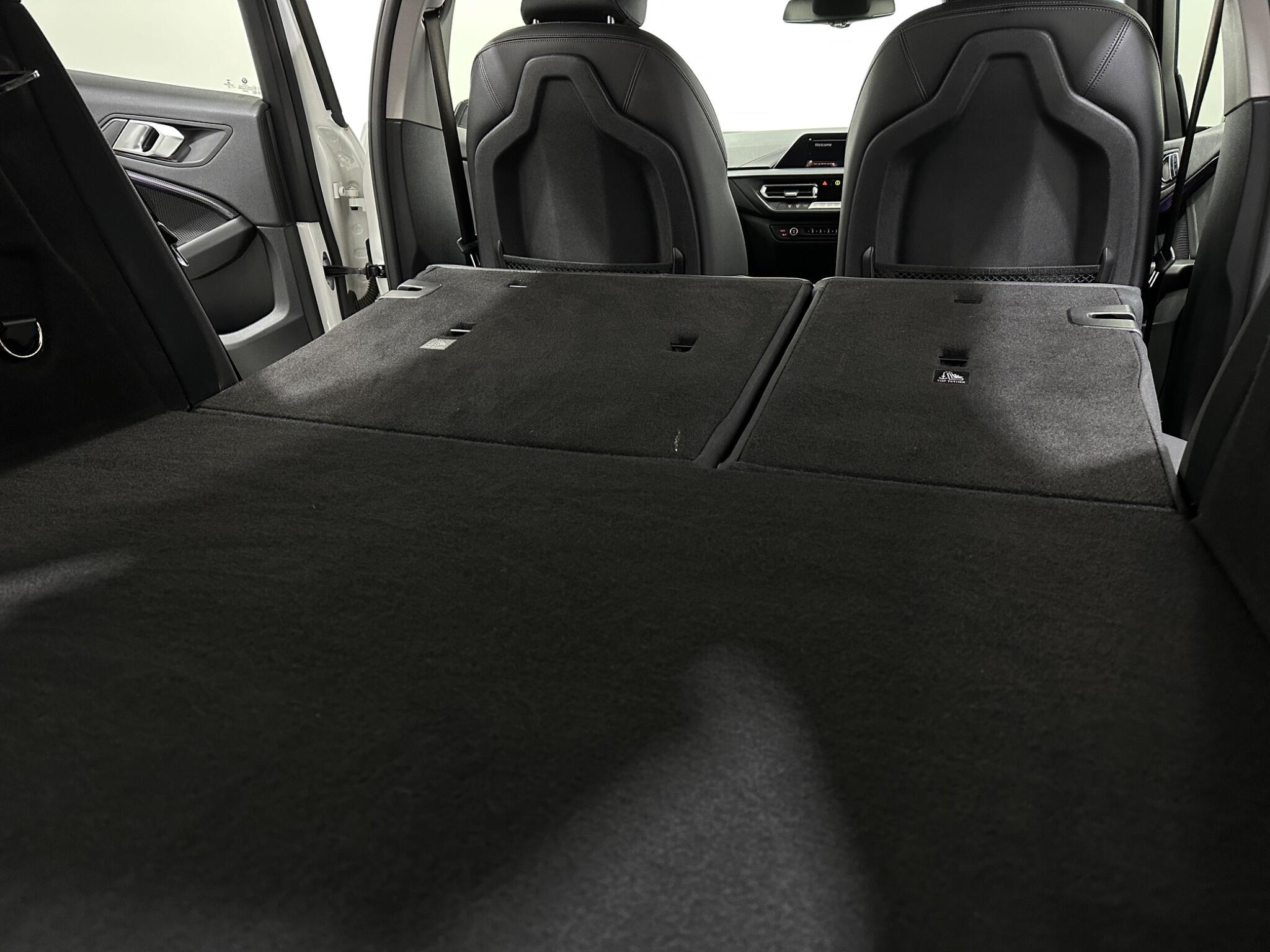 BMW 1 Series view 46