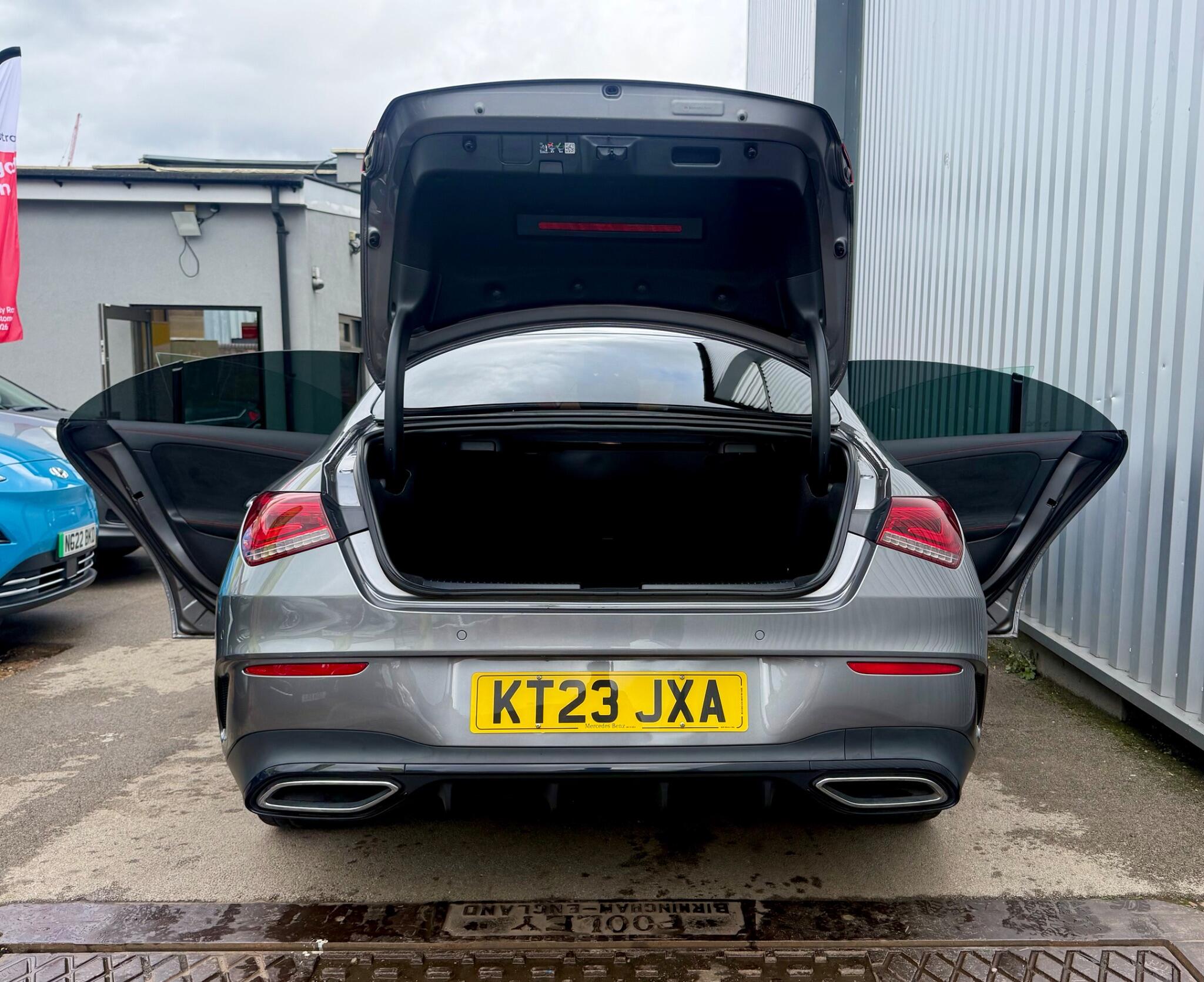 Mercedes-Benz Cla view 8