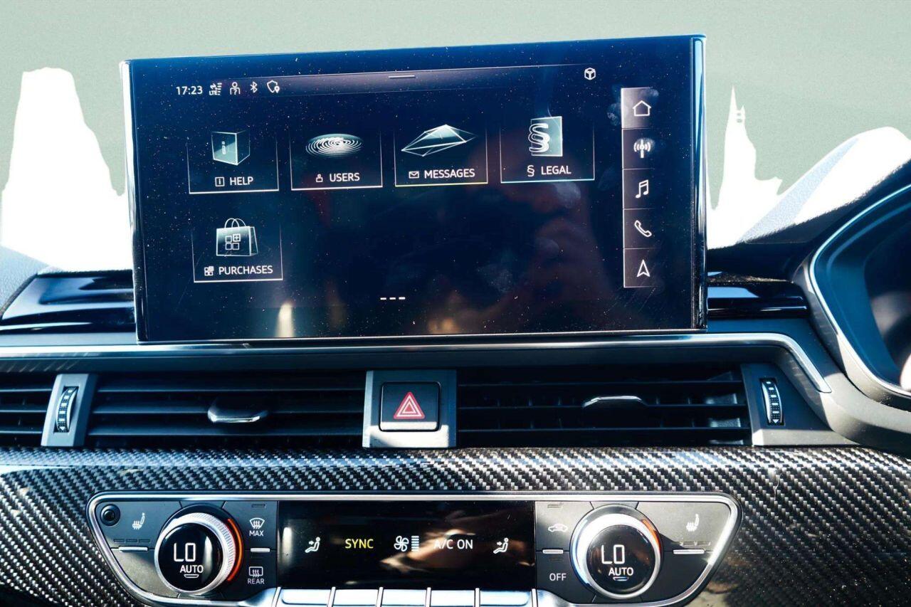 Audi RS4 Avant view 19