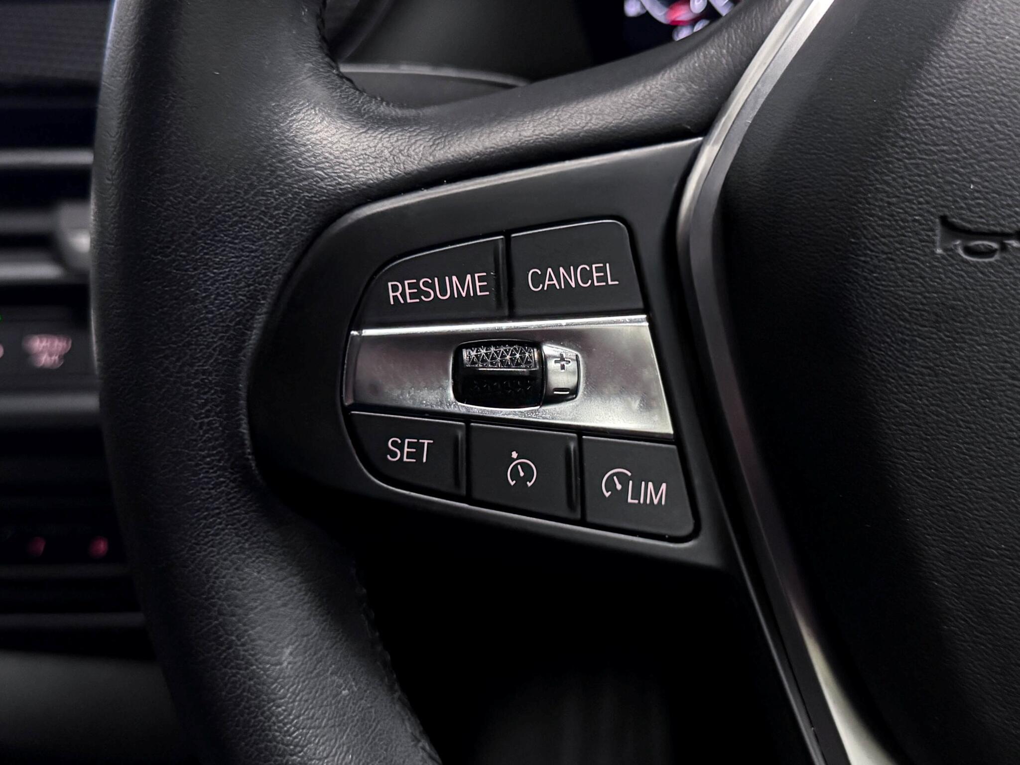 BMW 2 Series view 32