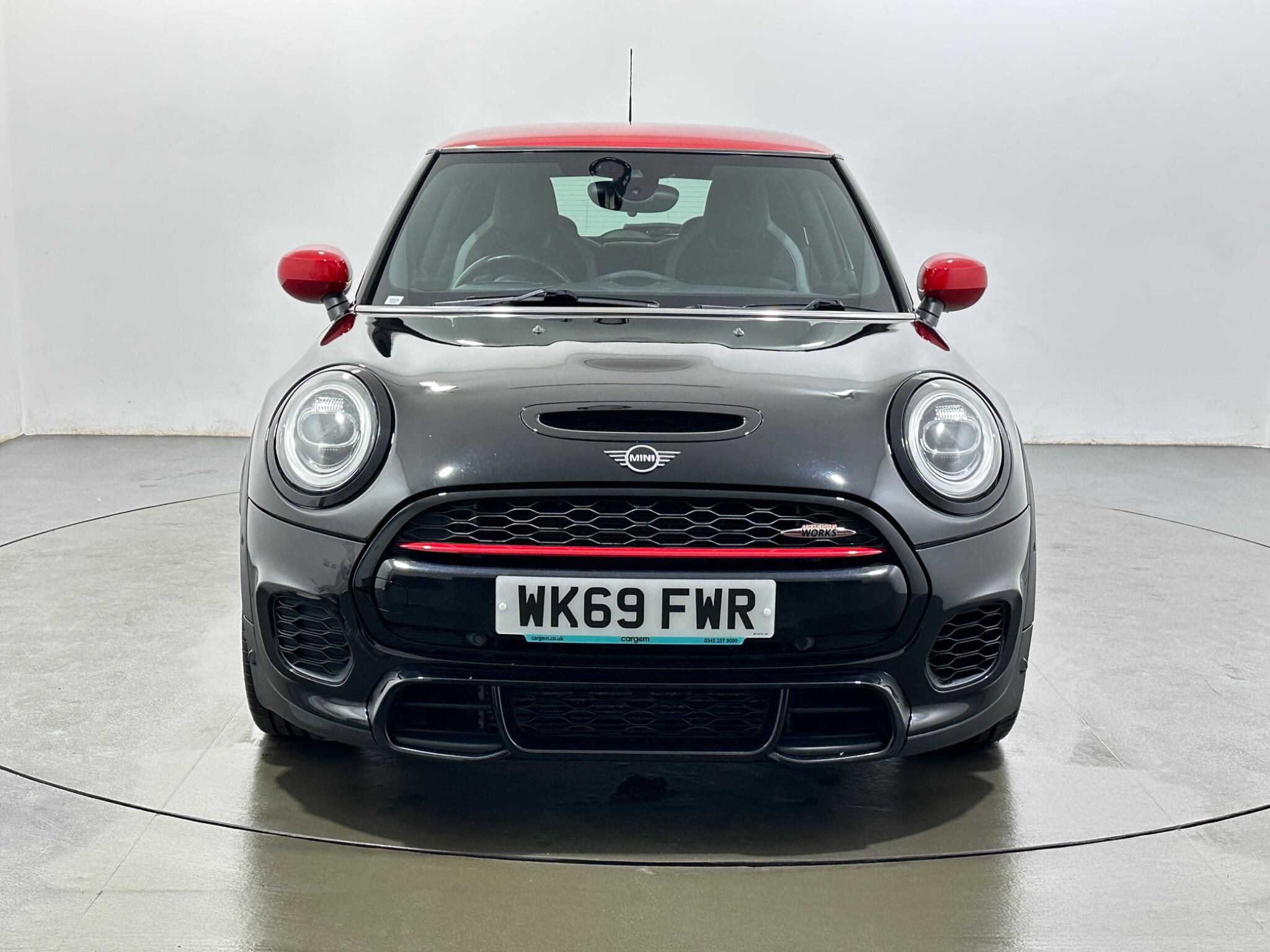 Mini Hatch view 3