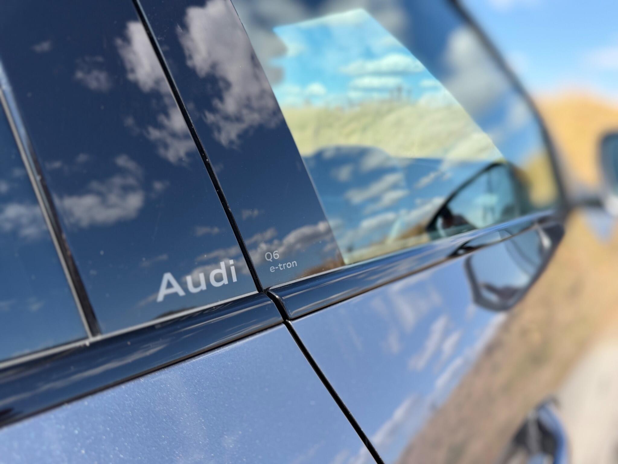 Audi E-Tron view 61