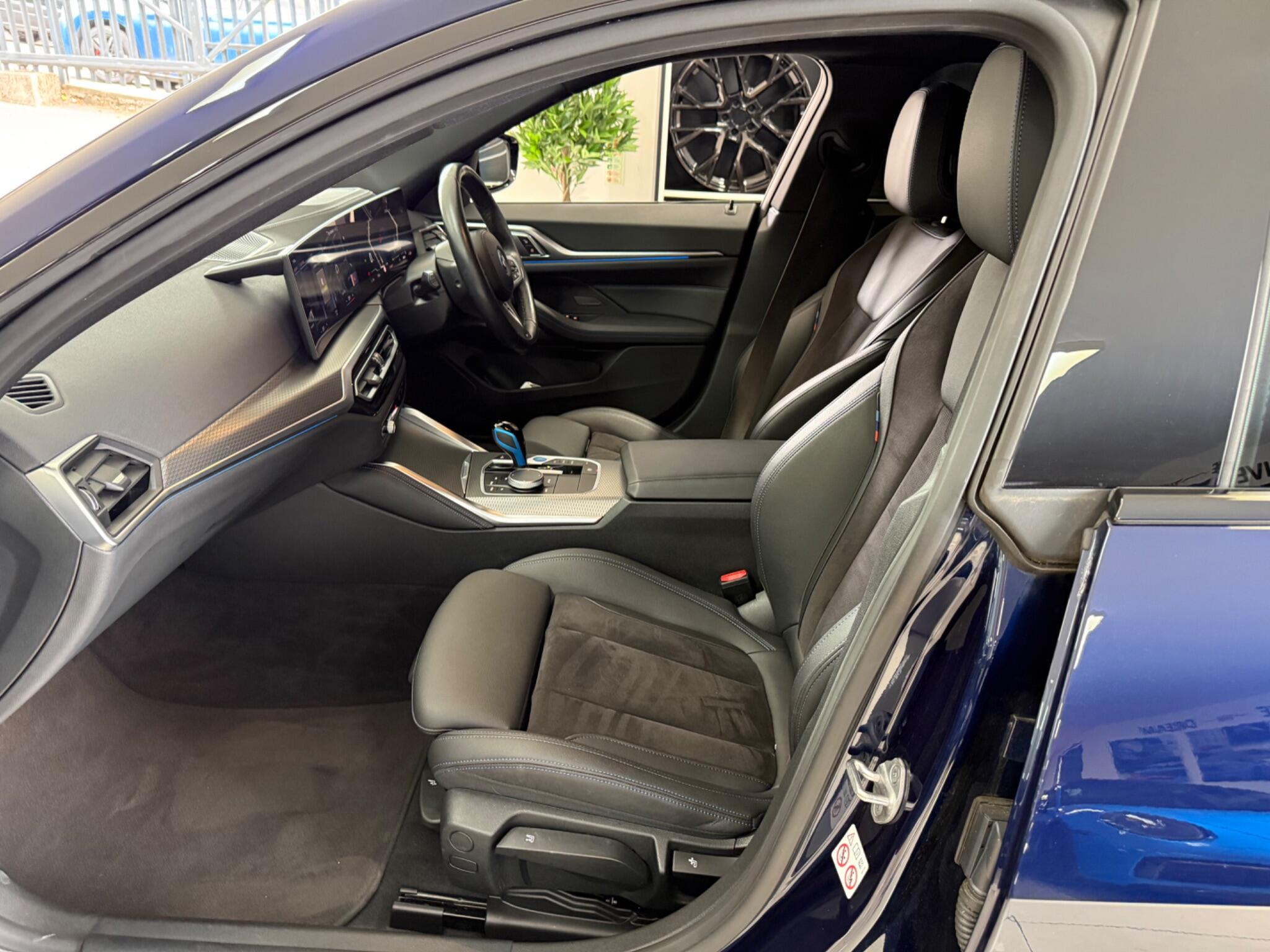 BMW I4 view 38