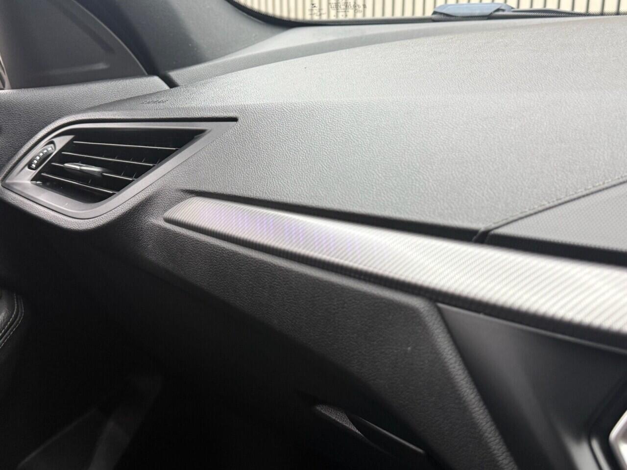 BMW 1 Series view 23
