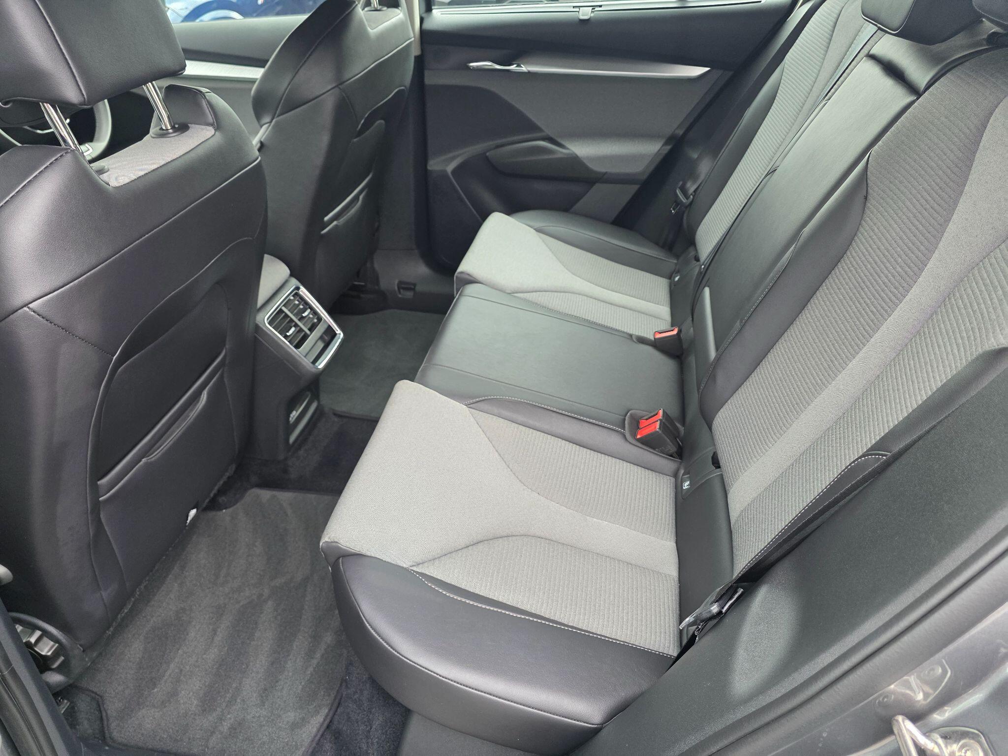 Skoda Enyaq view 17