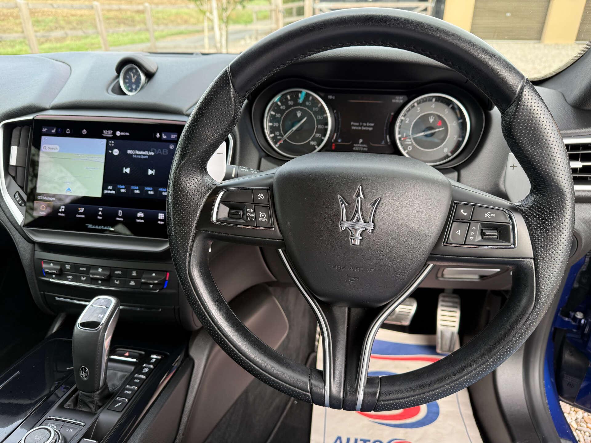 Maserati Ghibli view 21