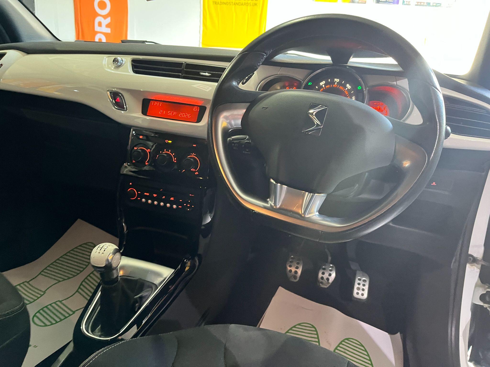 Citroen DS3 view 18