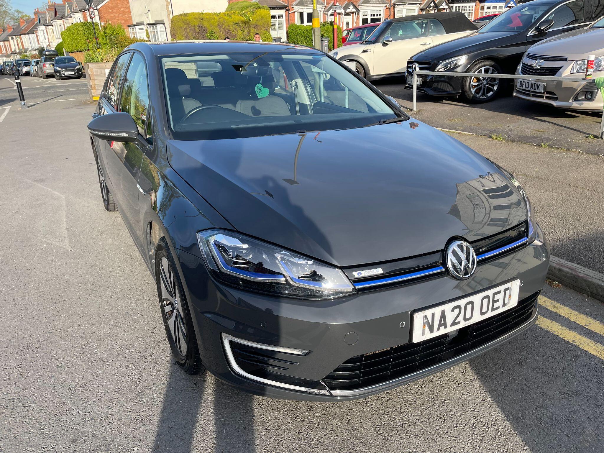 Volkswagen E-Golf view 6