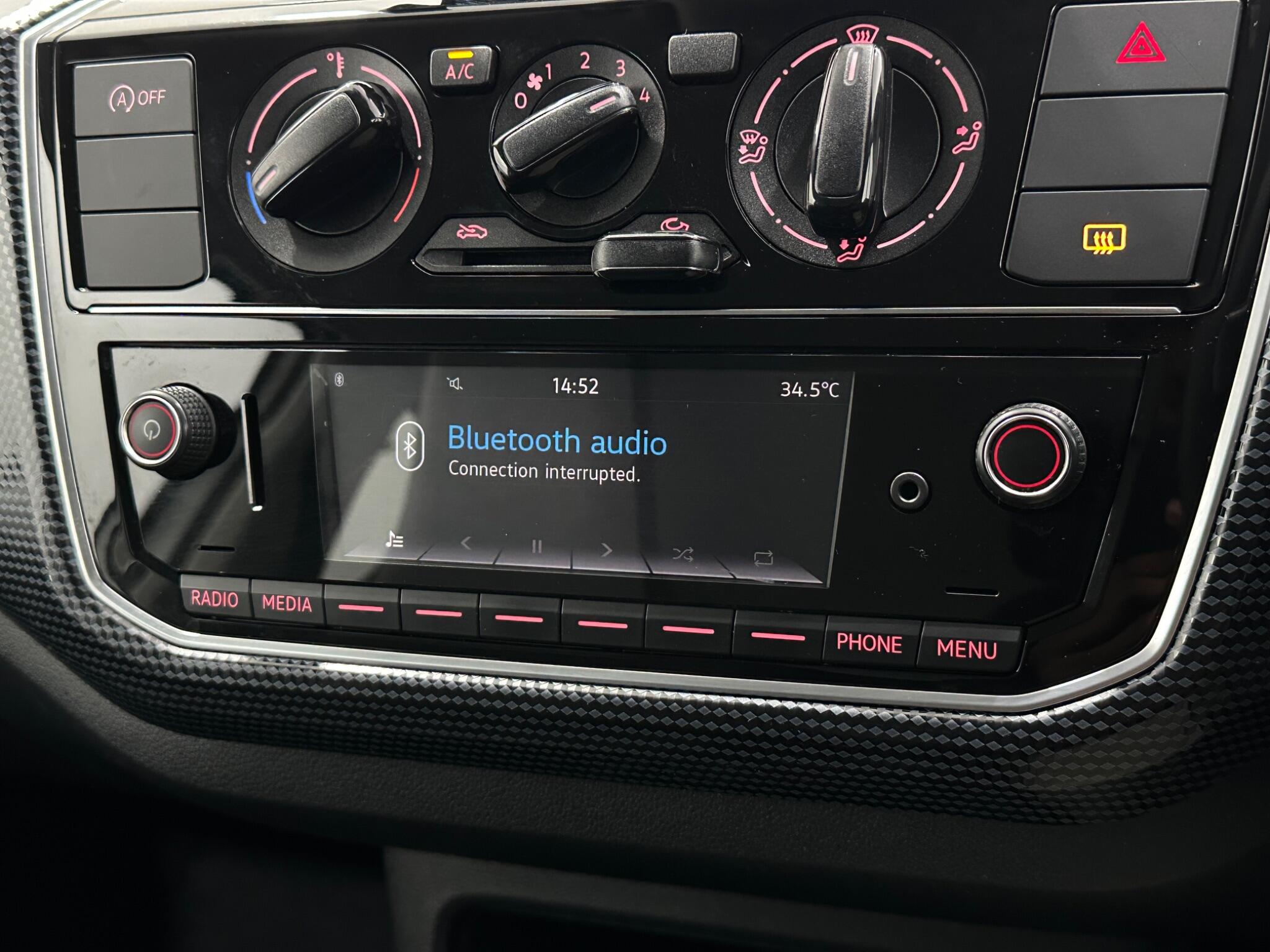 Volkswagen Up! view 19