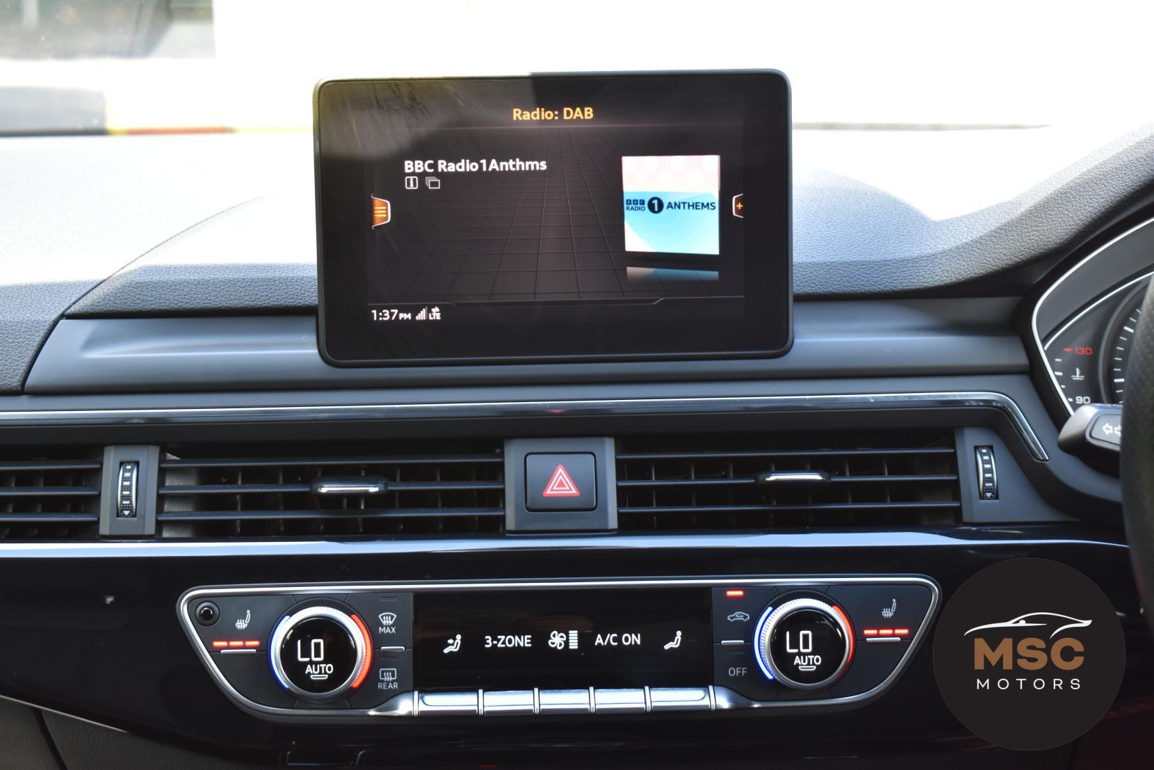 Audi A4 Avant view 42