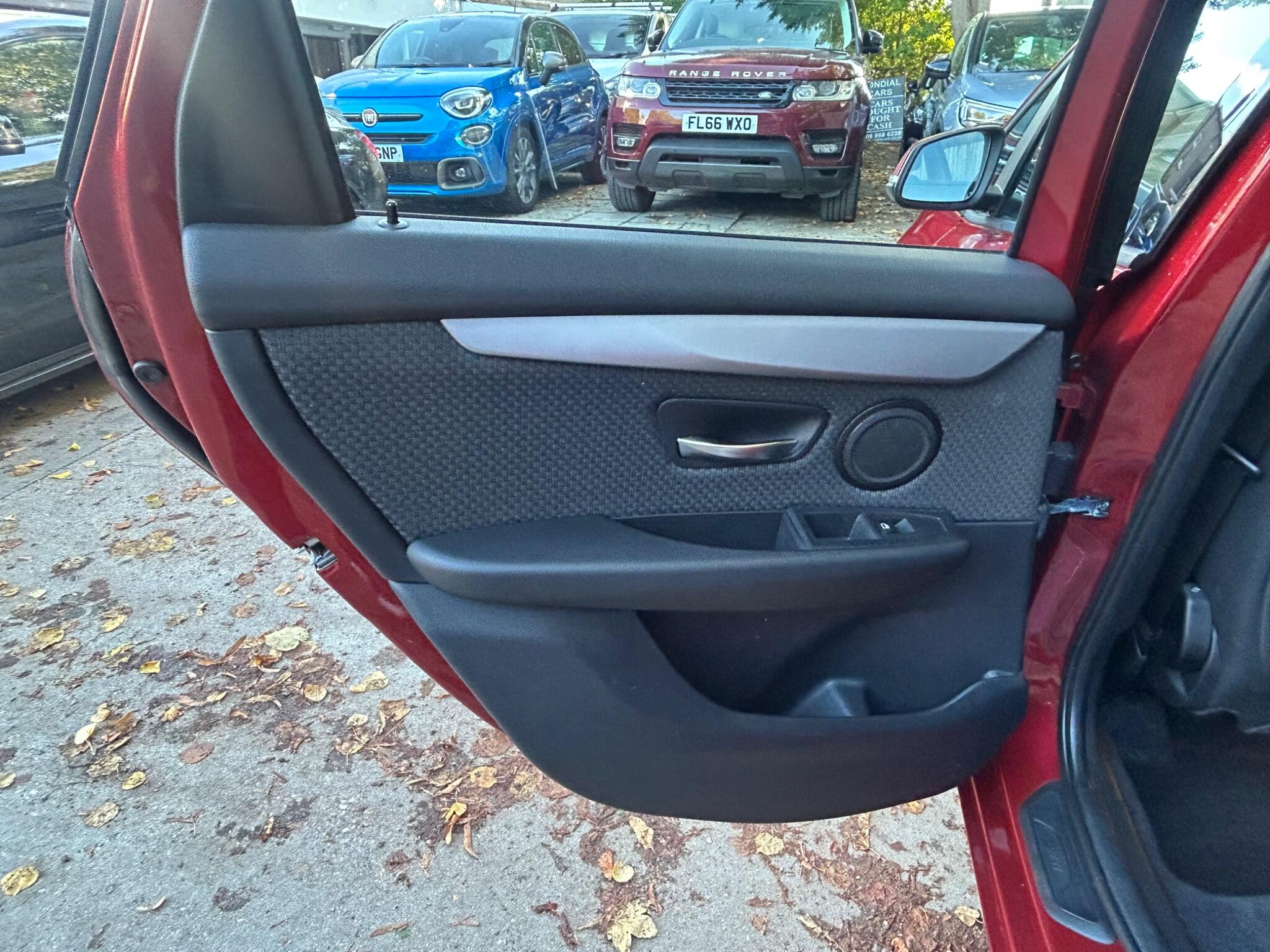 BMW 2 Series view 26